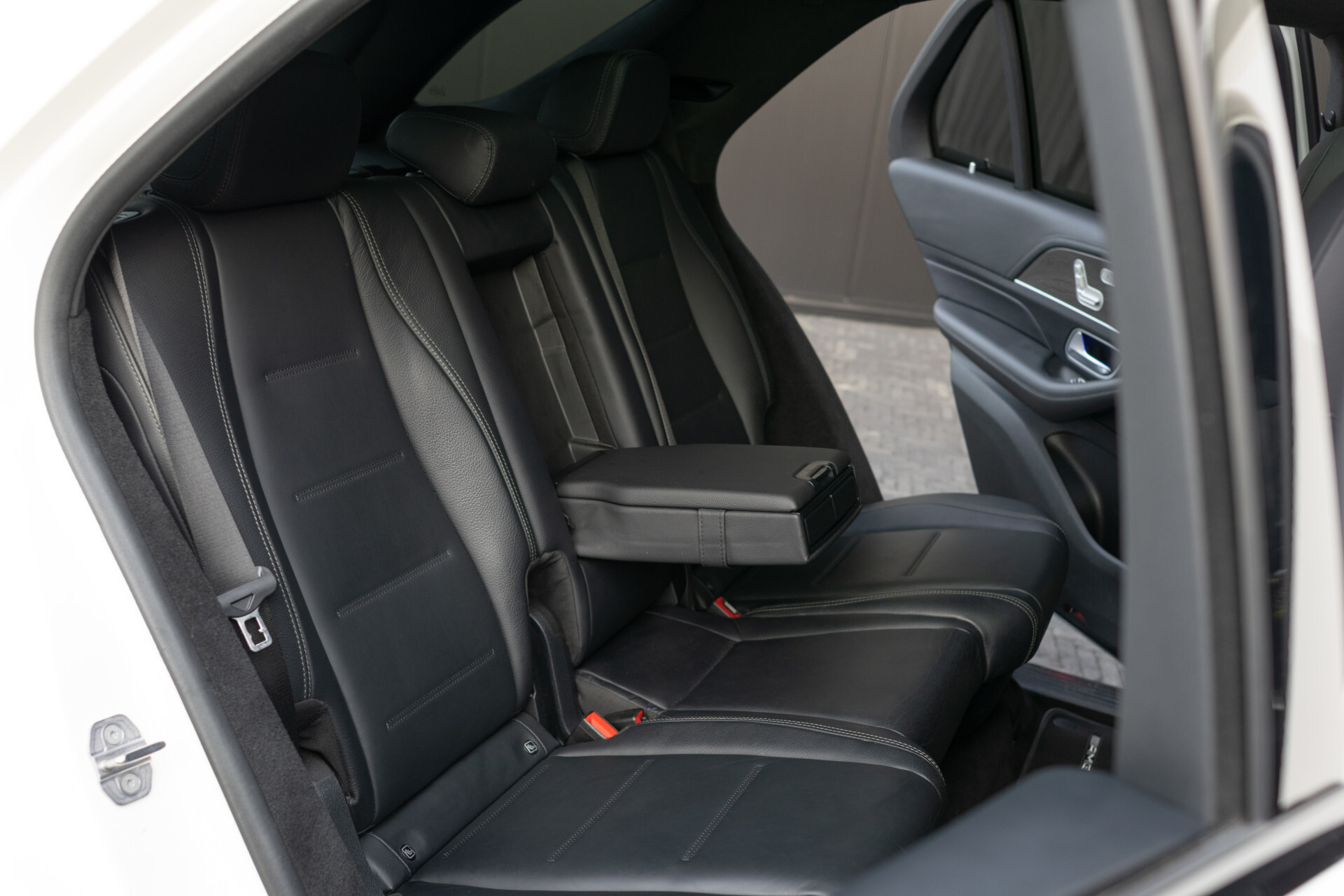 Mercedes-Benz GLE 450 4-M AMG Luchtvering|Carbon|Nappa|ACC|HUD|Keyless|Softclose|Trekhaak|Manufaktur|Mem|22" Foto 7