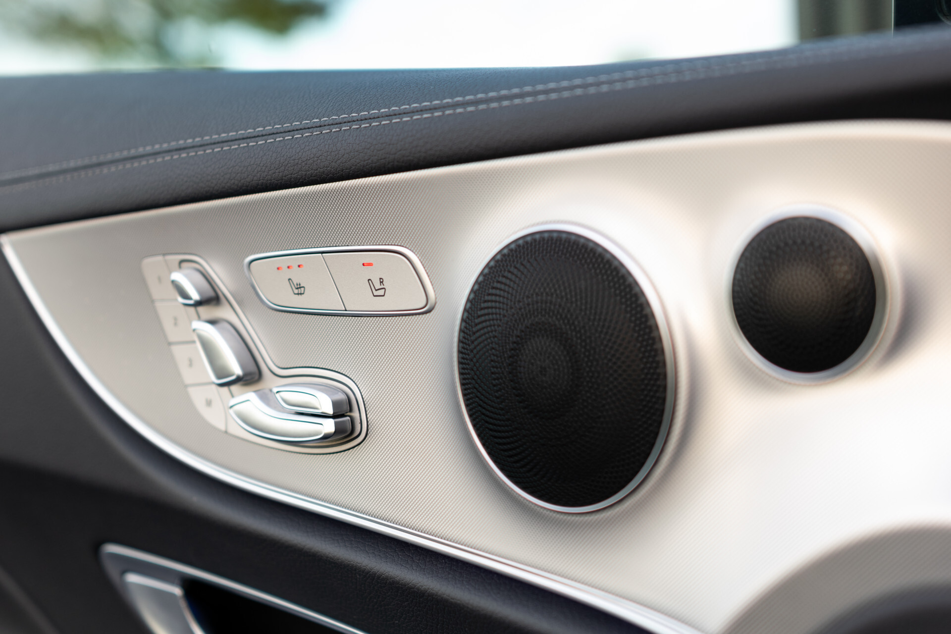 Mercedes-Benz E-Klasse Coupé 400 4-M AMG Night|ACC|Keyless|Soflclose|Mem|Panorama|Ambient|MULTIBEAM|20"|New Service Foto 11