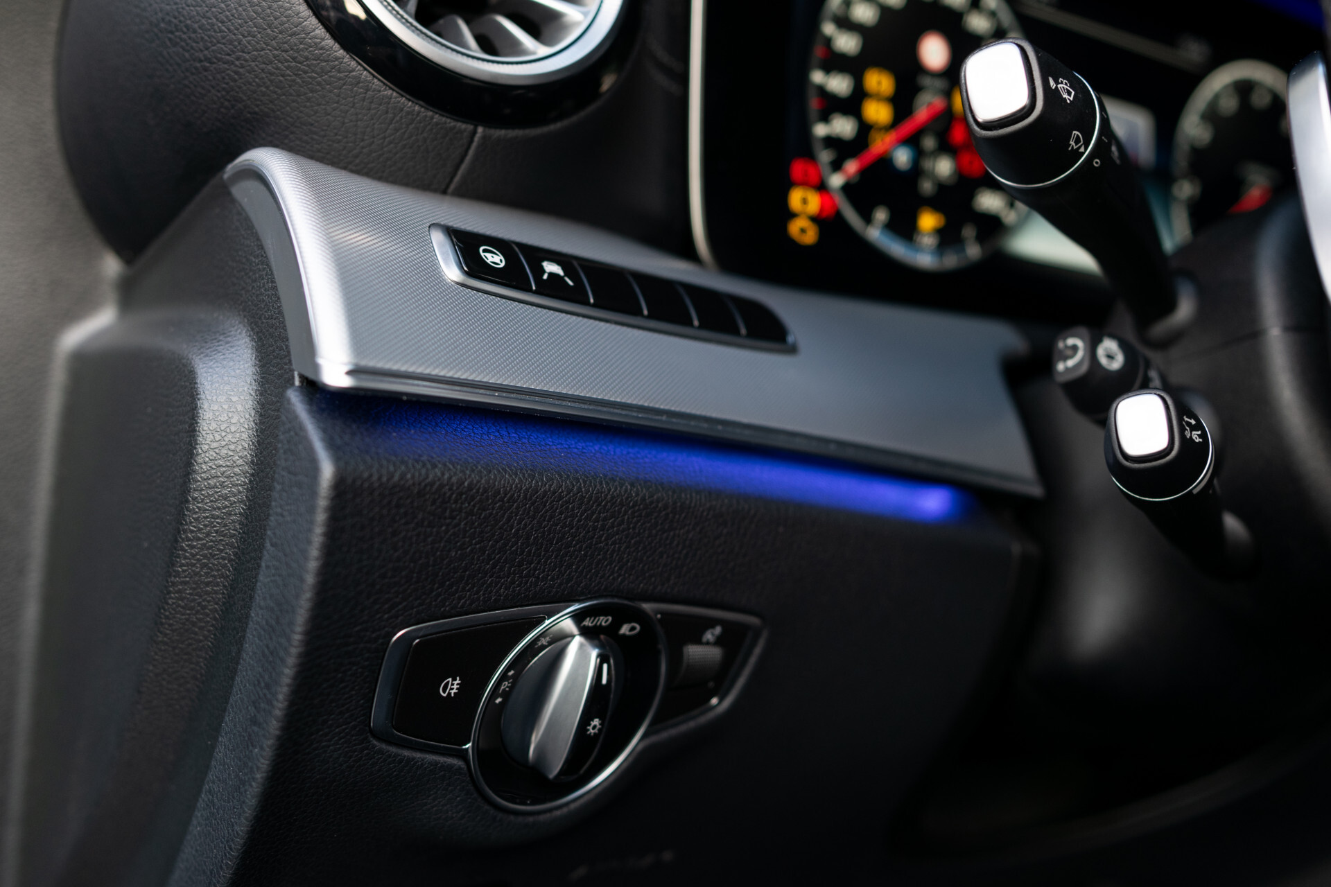 Mercedes-Benz E-Klasse Coupé 400 4-M AMG Night|ACC|Keyless|Soflclose|Mem|Panorama|Ambient|MULTIBEAM|20"|New Service Foto 15