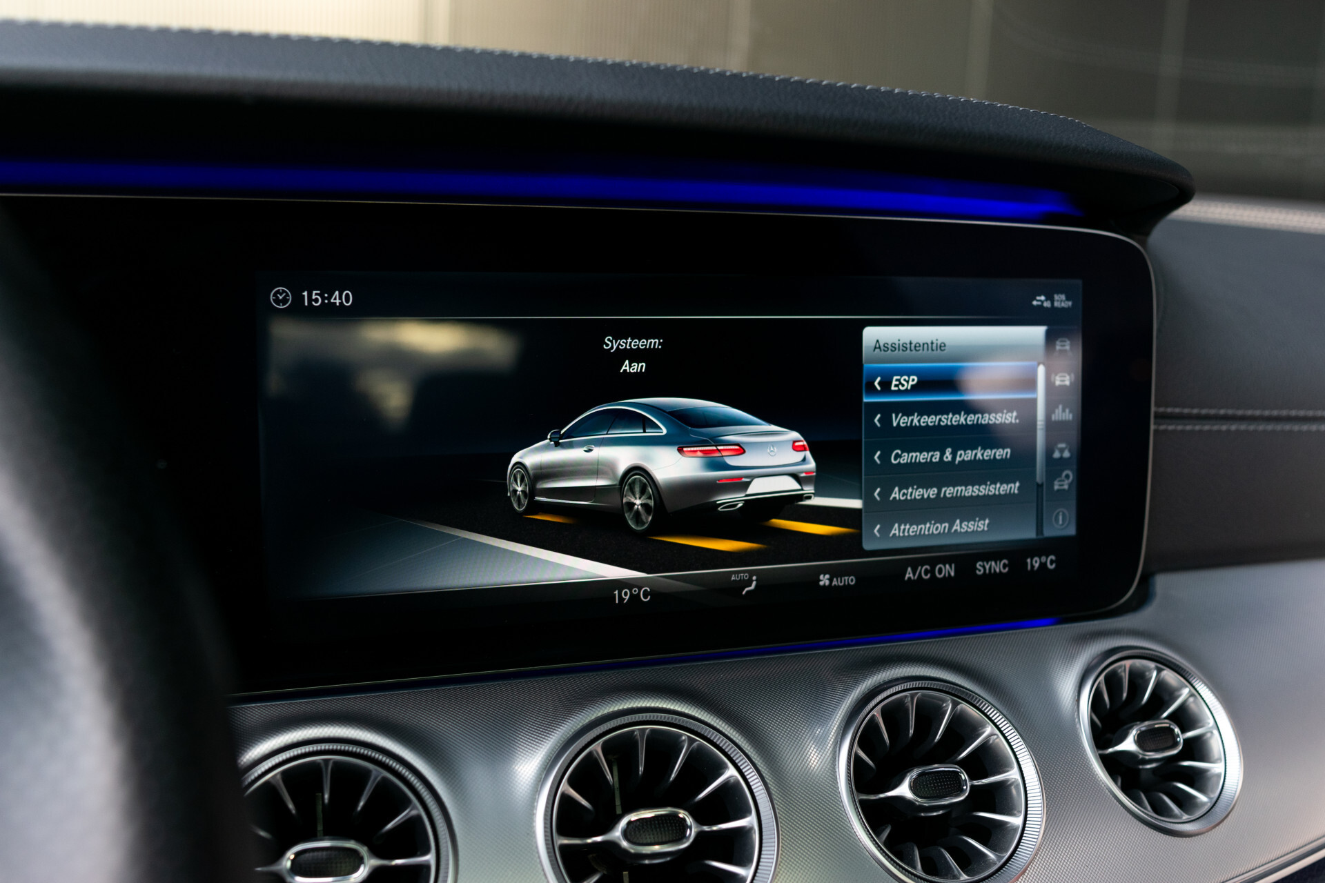 Mercedes-Benz E-Klasse Coupé 400 4-M AMG Night|ACC|Keyless|Soflclose|Mem|Panorama|Ambient|MULTIBEAM|20"|New Service Foto 16