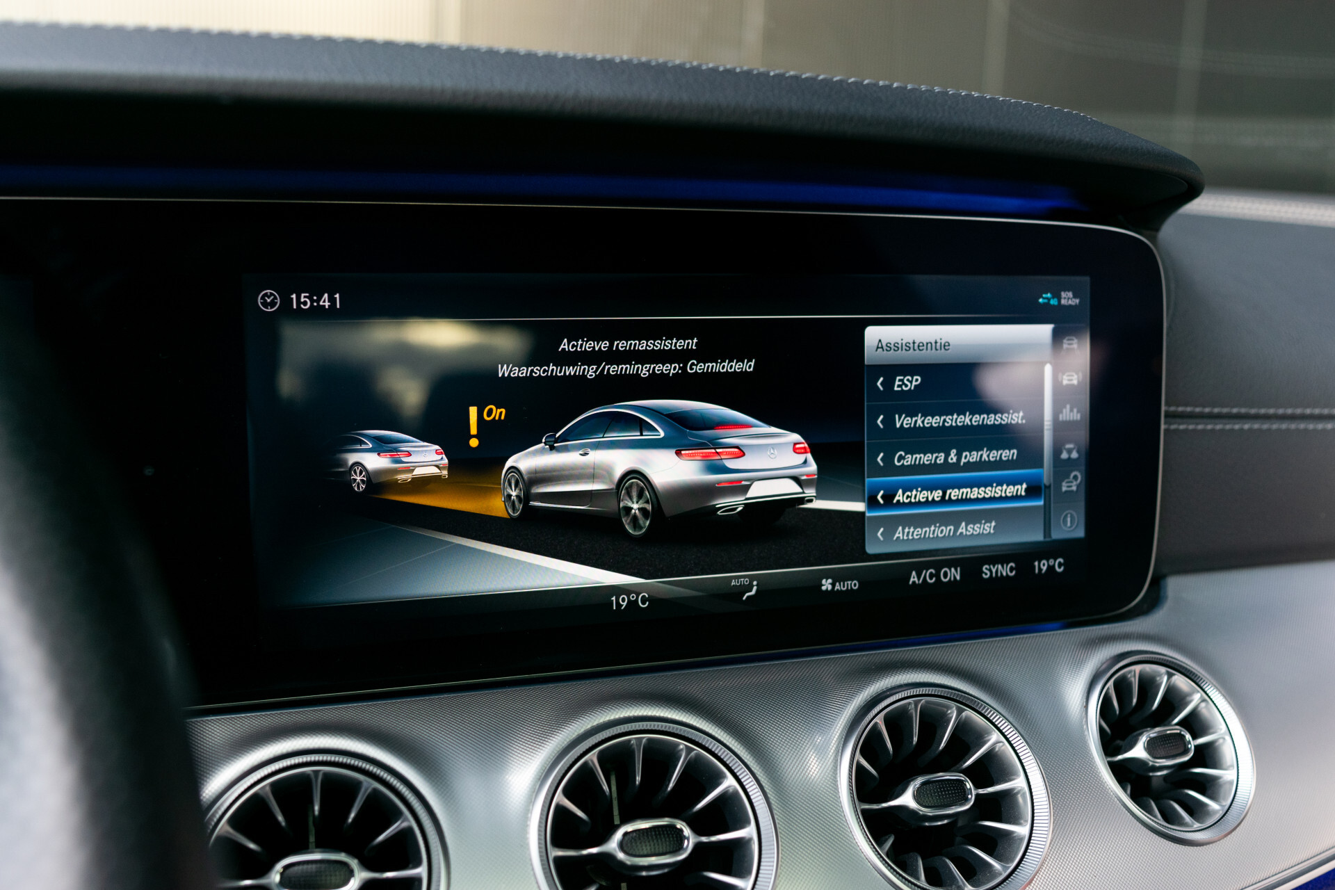 Mercedes-Benz E-Klasse Coupé 400 4-M AMG Night|ACC|Keyless|Soflclose|Mem|Panorama|Ambient|MULTIBEAM|20"|New Service Foto 22