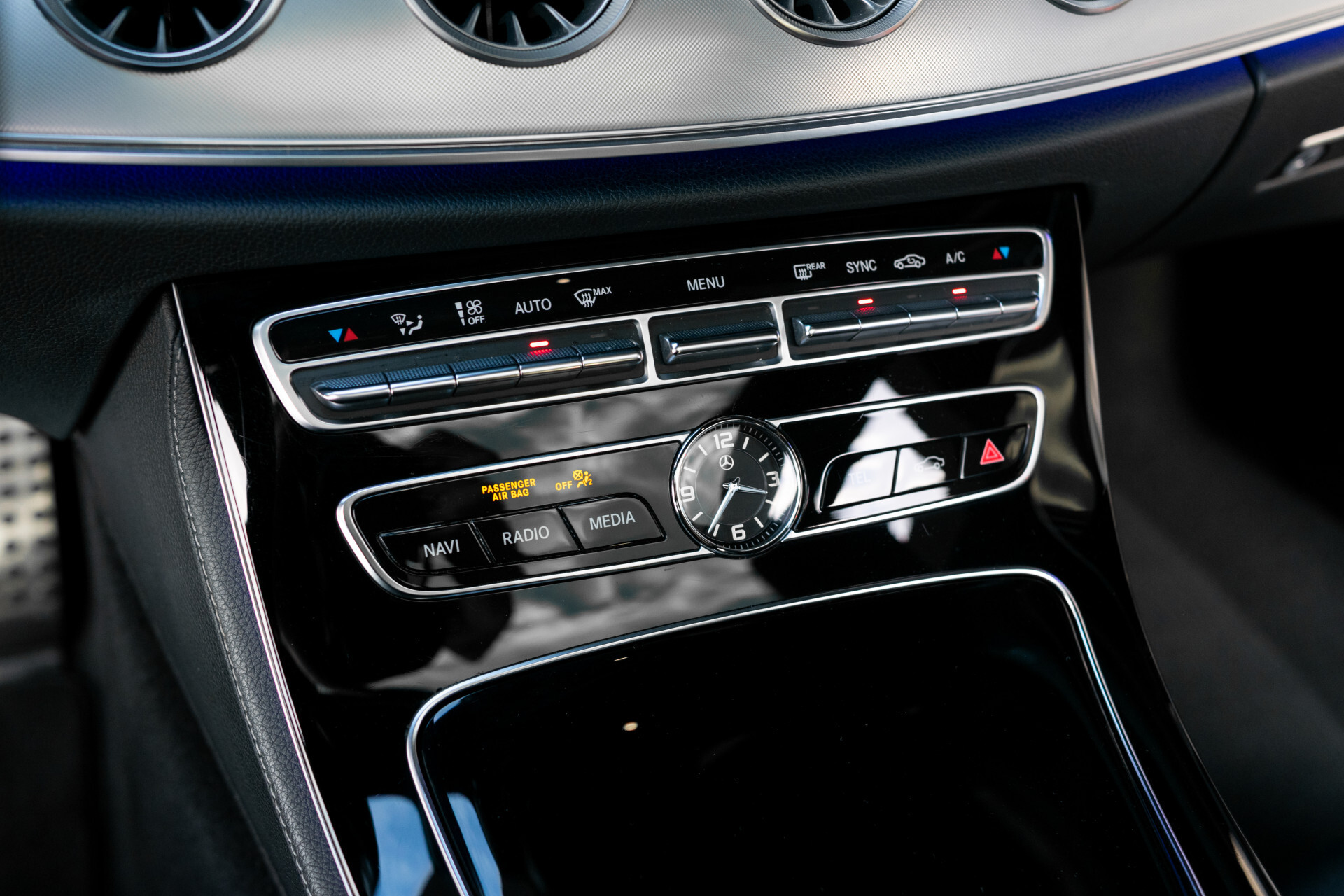 Mercedes-Benz E-Klasse Coupé 400 4-M AMG Night|ACC|Keyless|Soflclose|Mem|Panorama|Ambient|MULTIBEAM|20"|New Service Foto 25