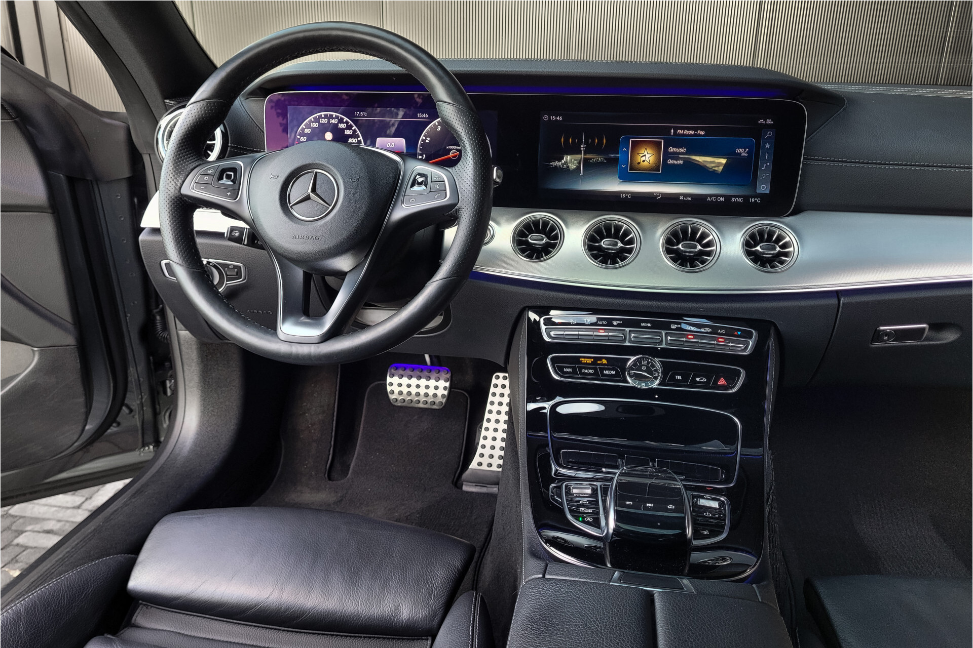 Mercedes-Benz E-Klasse Coupé 400 4-M AMG Night|ACC|Keyless|Soflclose|Mem|Panorama|Ambient|MULTIBEAM|20"|New Service Foto 33