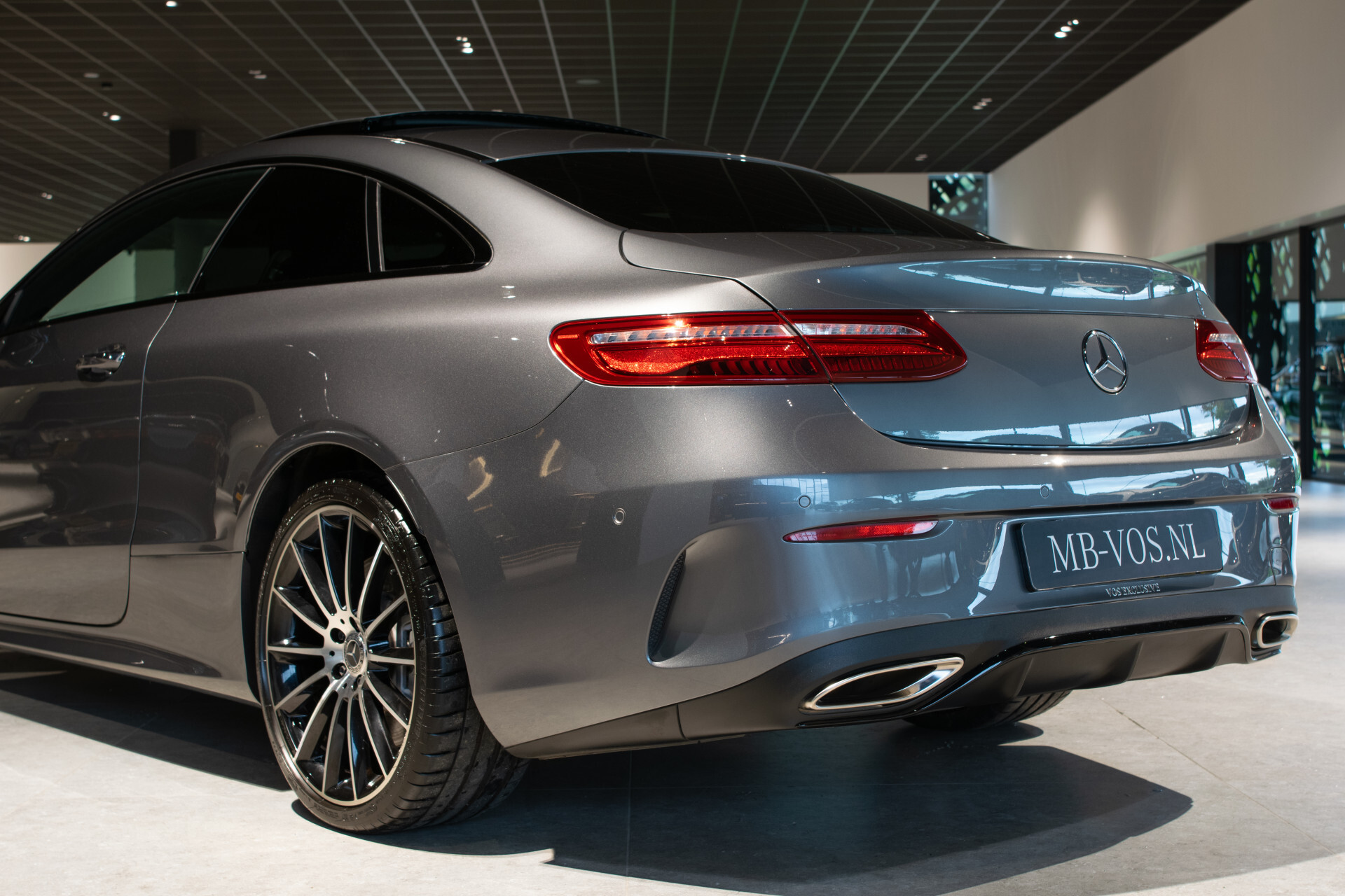 Mercedes-Benz E-Klasse Coupé 400 4-M AMG Night|ACC|Keyless|Soflclose|Mem|Panorama|Ambient|MULTIBEAM|20"|New Service Foto 39