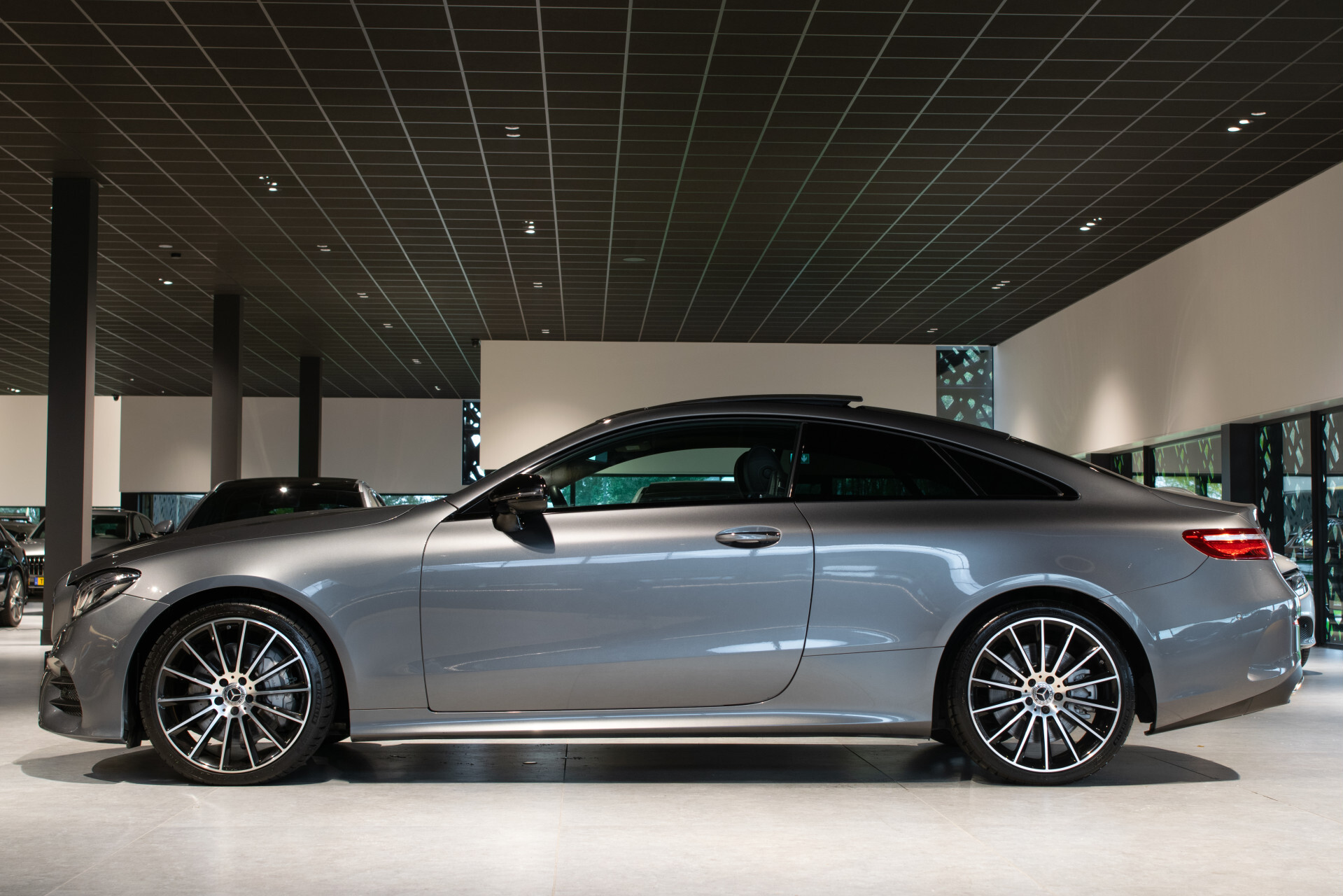 Mercedes-Benz E-Klasse Coupé 400 4-M AMG Night|ACC|Keyless|Soflclose|Mem|Panorama|Ambient|MULTIBEAM|20"|New Service Foto 4