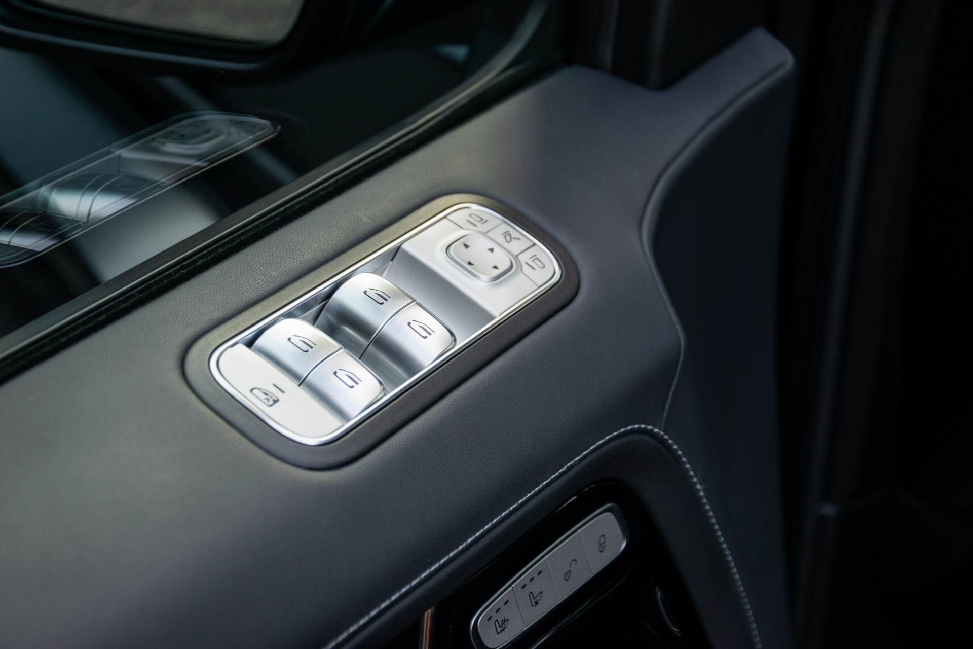 Mercedes-Benz G-Klasse AMG 63 Facelift Manufaktur|AMG Active Ride Control|Carbon|SUPERIOR|Night|Standkachel|Massage|ACC Foto 11