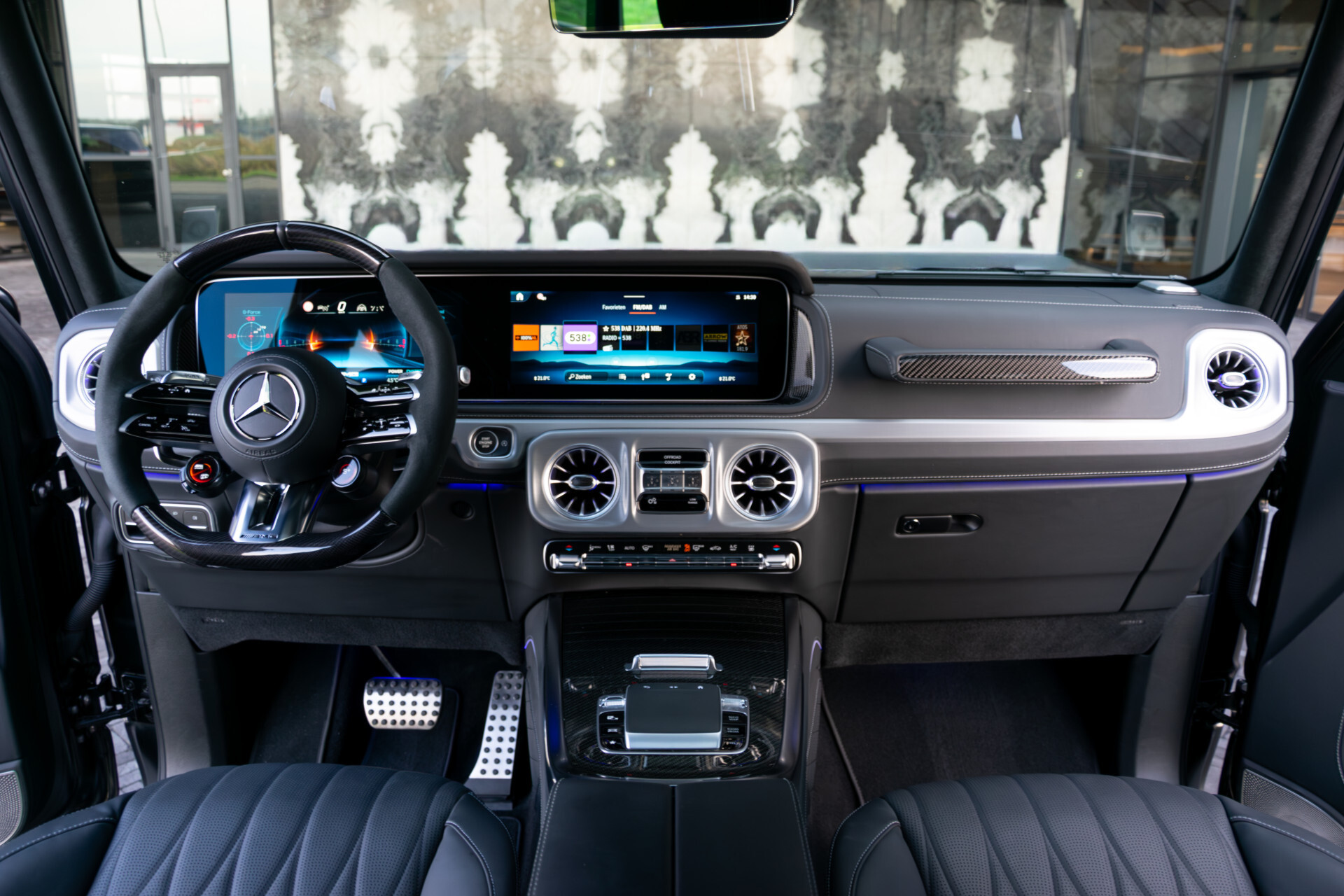 Mercedes-Benz G-Klasse AMG 63 Facelift Manufaktur|AMG Active Ride Control|Carbon|SUPERIOR|Night|Standkachel|Massage|ACC Foto 44