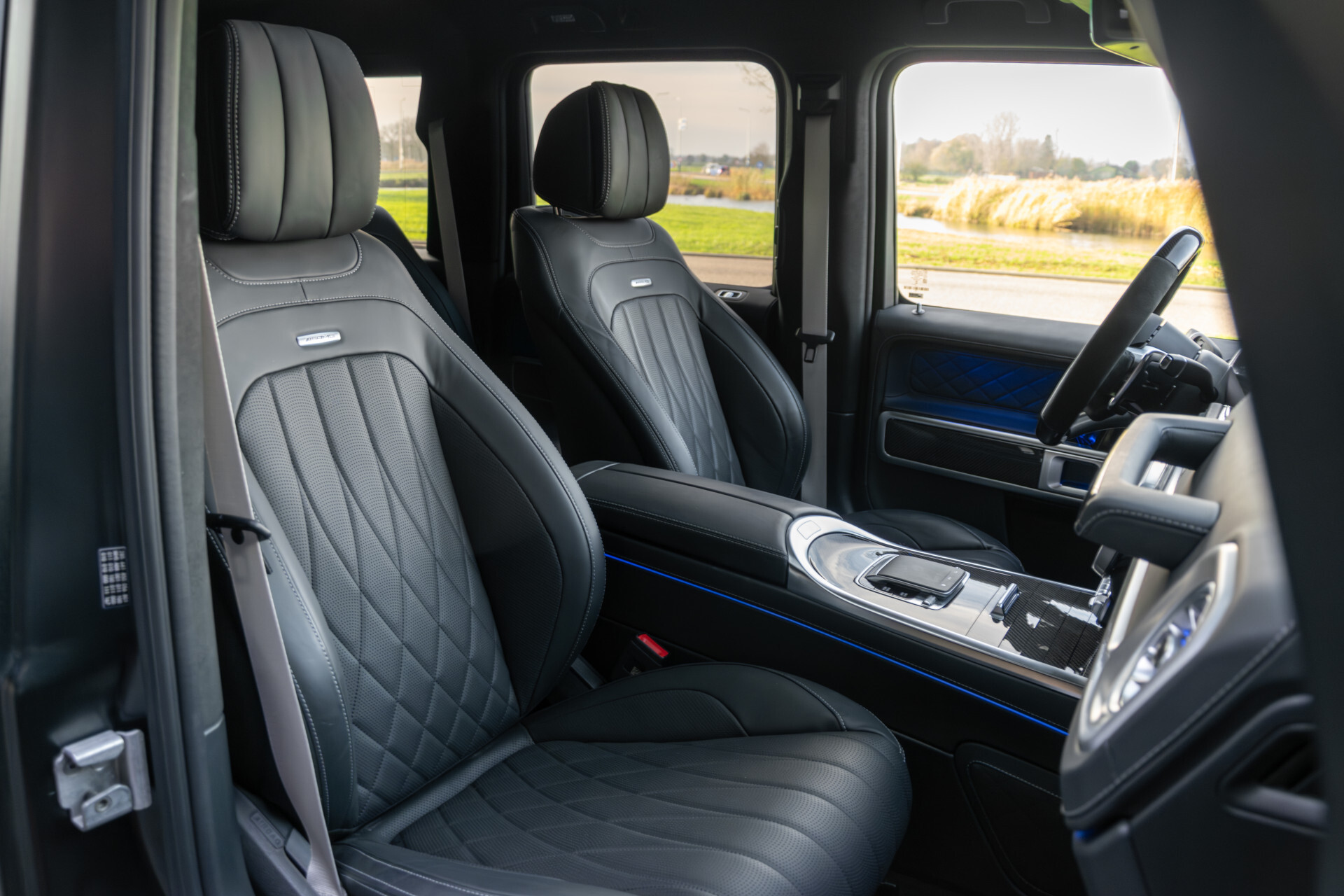 Mercedes-Benz G-Klasse AMG 63 Facelift Manufaktur|AMG Active Ride Control|Carbon|SUPERIOR|Night|Standkachel|Massage|ACC Foto 6