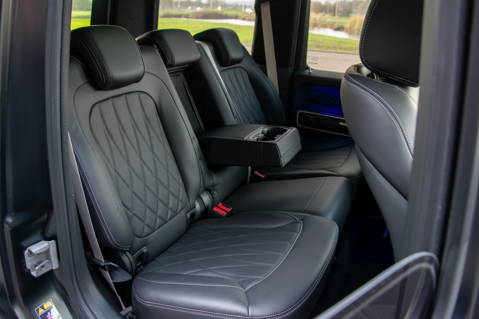 Mercedes-Benz G-Klasse AMG 63 Facelift Manufaktur|AMG Active Ride Control|Carbon|SUPERIOR|Night|Standkachel|Massage|ACC Foto 7