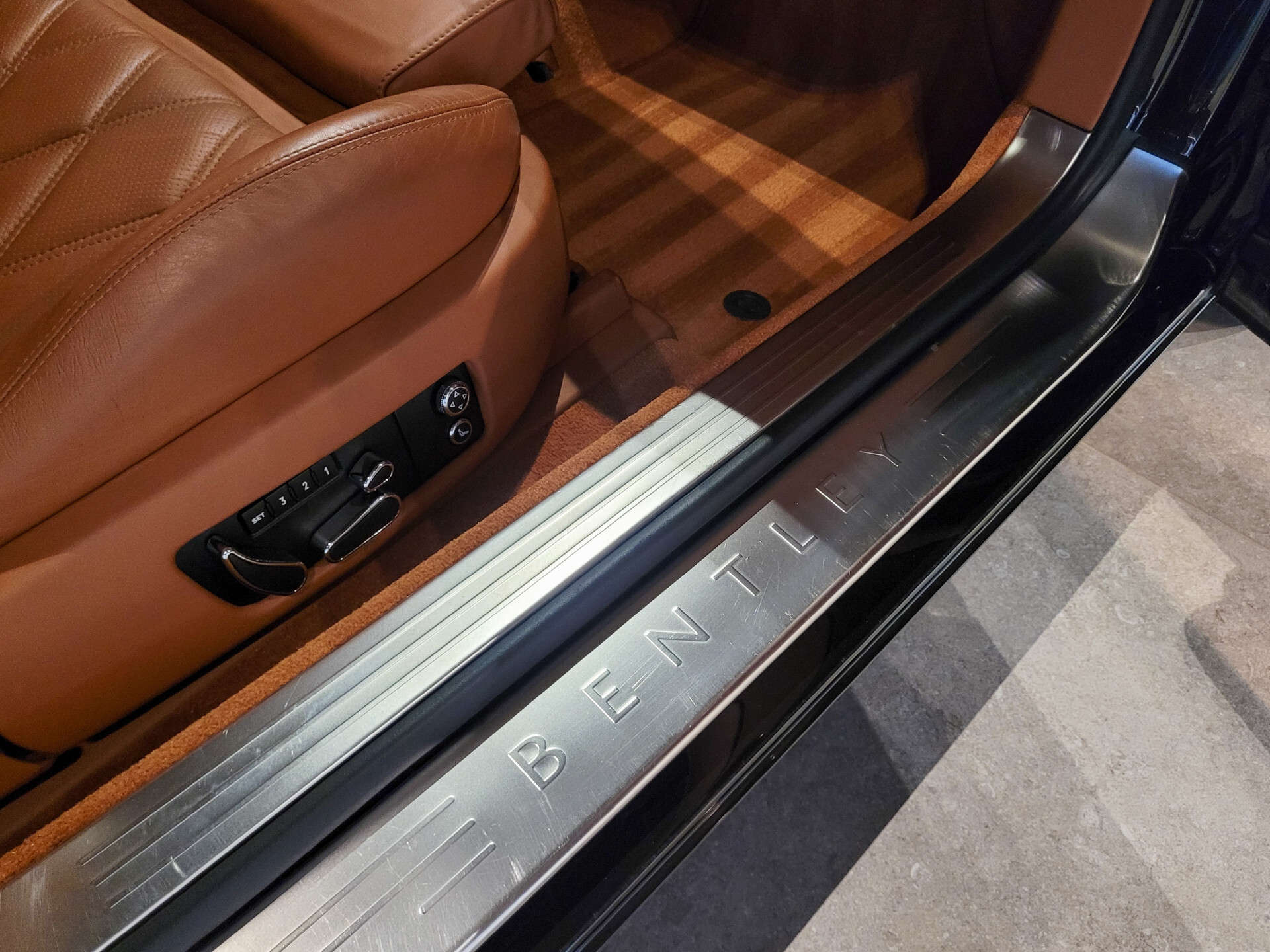 Bentley Continental GT 6.0 W12 Mulliner|Diamond Black|21 inch. velgen|Massage|Incl. BTW Foto 29