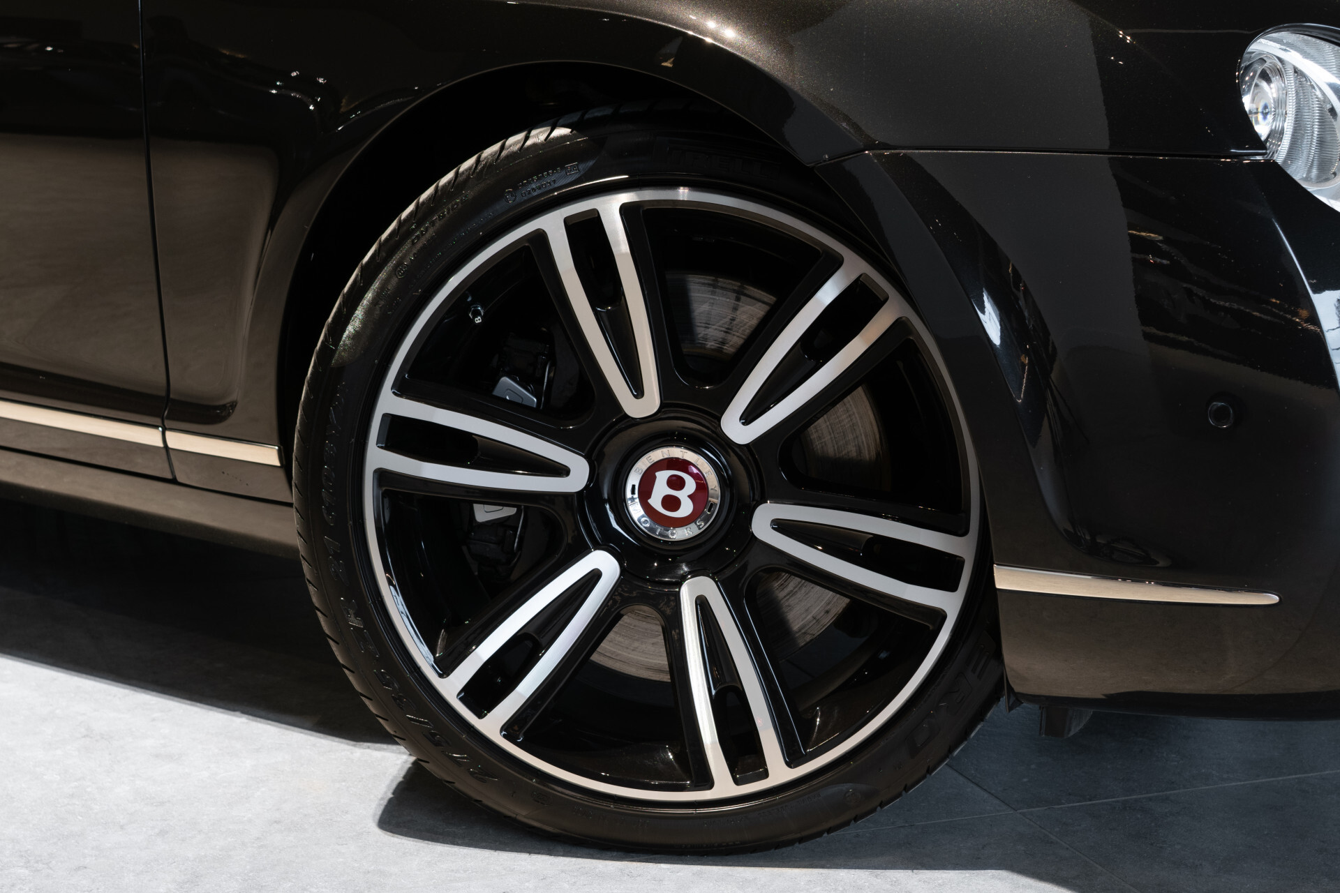 Bentley Continental GT 6.0 W12 Mulliner|Diamond Black|21 inch. velgen|Massage|Incl. BTW Foto 37