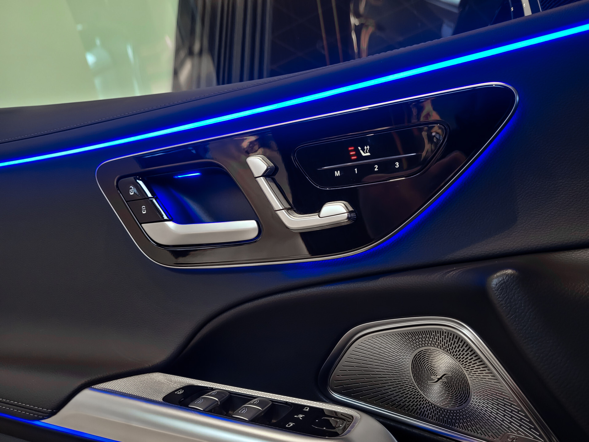 Mercedes-Benz E-Klasse Estate 300 de 4-M AMG Luchtvering|ACC|Keyless|Burmester 4D|Mem|Dynamic Light|Trekhaak|360 Foto 11