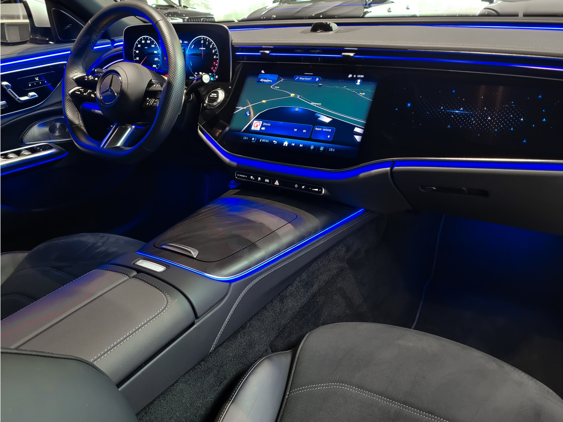 Mercedes-Benz E-Klasse Estate 300 de 4-M AMG Luchtvering|ACC|Keyless|Burmester 4D|Mem|Dynamic Light|Trekhaak|360 Foto 25