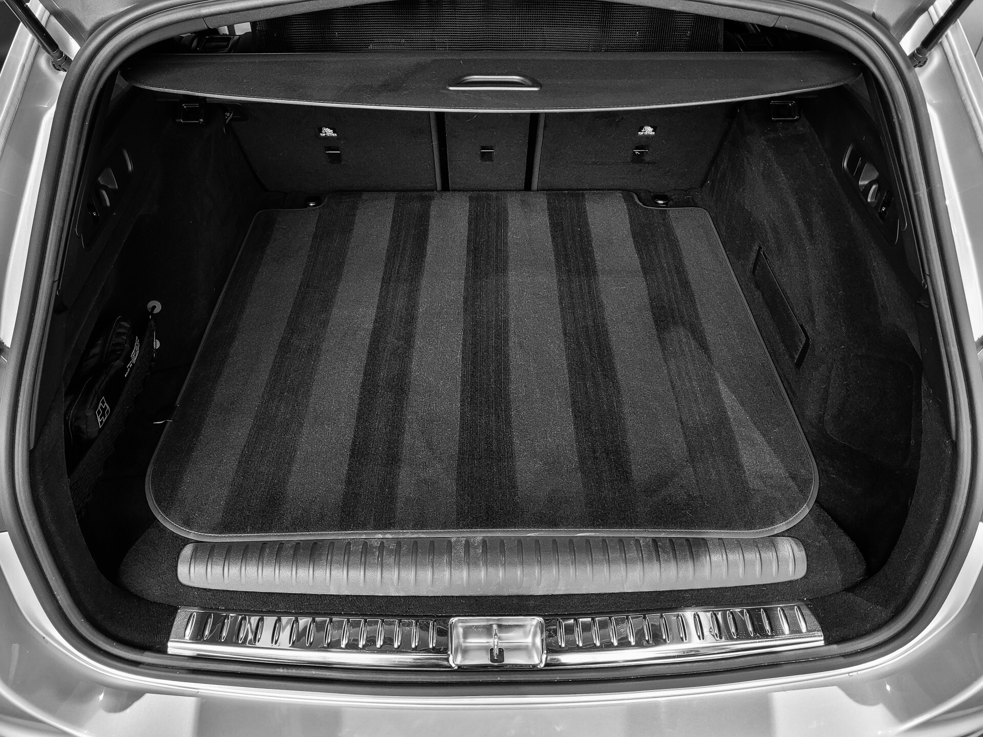 Mercedes-Benz E-Klasse Estate 300 de 4-M AMG Luchtvering|ACC|Keyless|Burmester 4D|Mem|Dynamic Light|Trekhaak|360 Foto 38