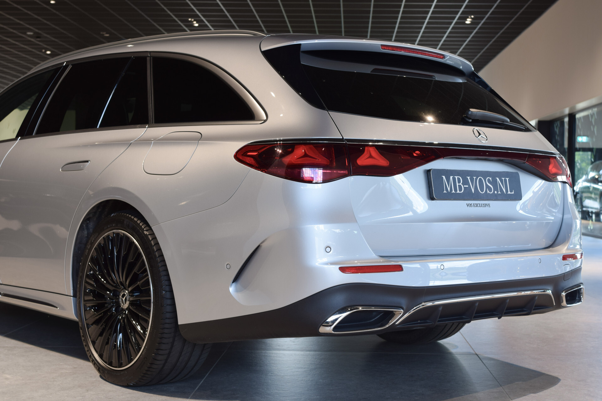 Mercedes-Benz E-Klasse Estate 300 de 4-M AMG Luchtvering|ACC|Keyless|Burmester 4D|Mem|Dynamic Light|Trekhaak|360 Foto 40