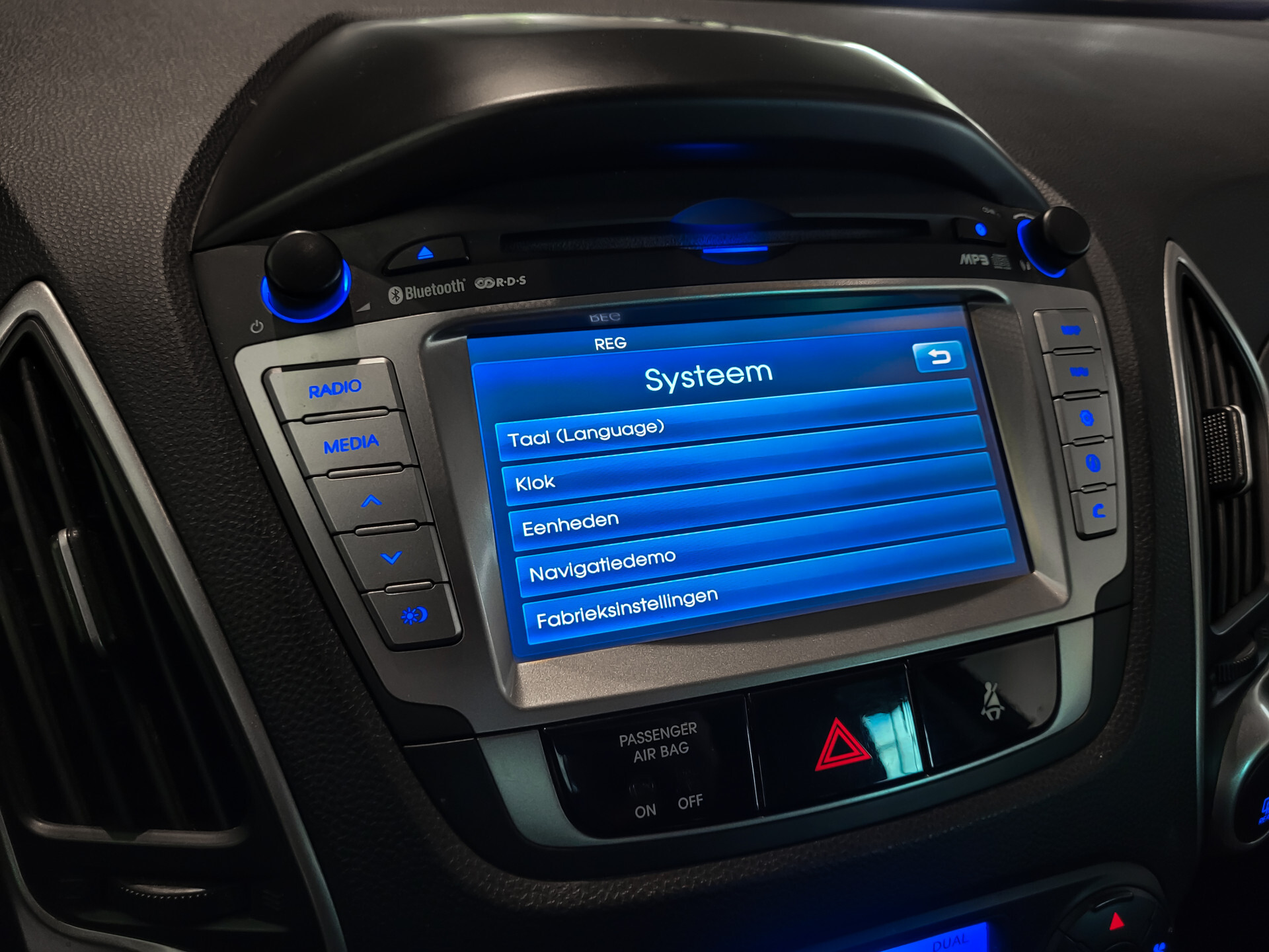 Hyundai ix35 2.0i i-Catcher Pano|Leder|Keyless|Camera|Cruise||Trekhaak|Navi|Orig.NL| Foto 24