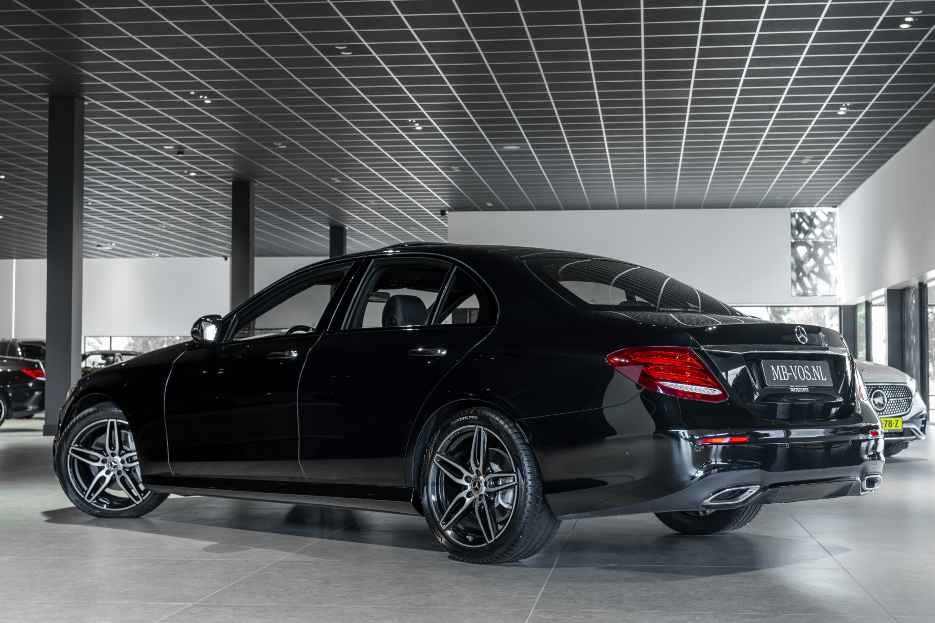 Mercedes-Benz E-Klasse 350 d AMG Luchtvering|Keyless|ACC|Mem|Burmester|Dak|Nappa|HUD|360\BTW Foto 2