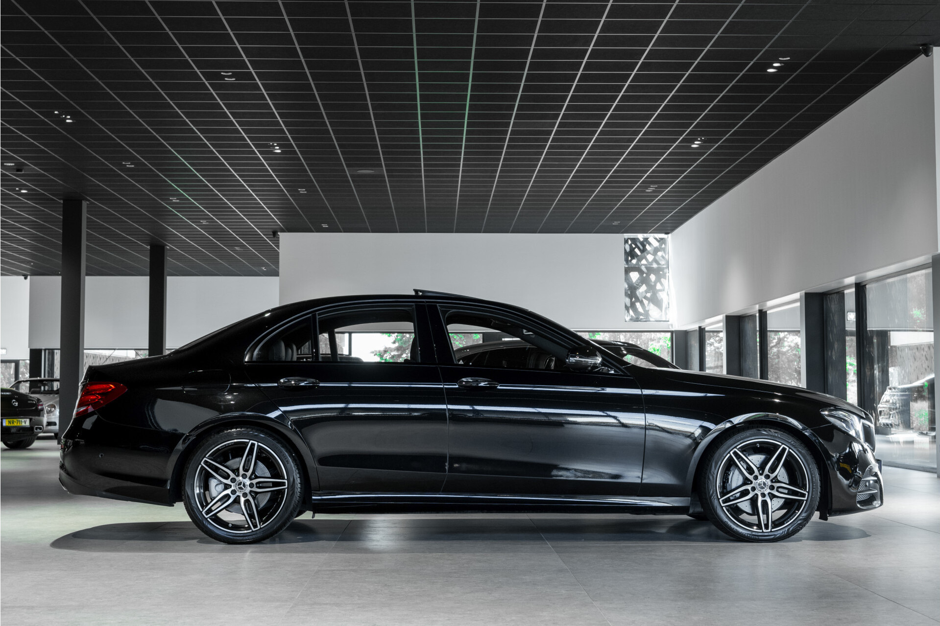 Mercedes-Benz E-Klasse 350 d AMG Luchtvering|Keyless|ACC|Mem|Burmester|Dak|Nappa|HUD|360\BTW Foto 3