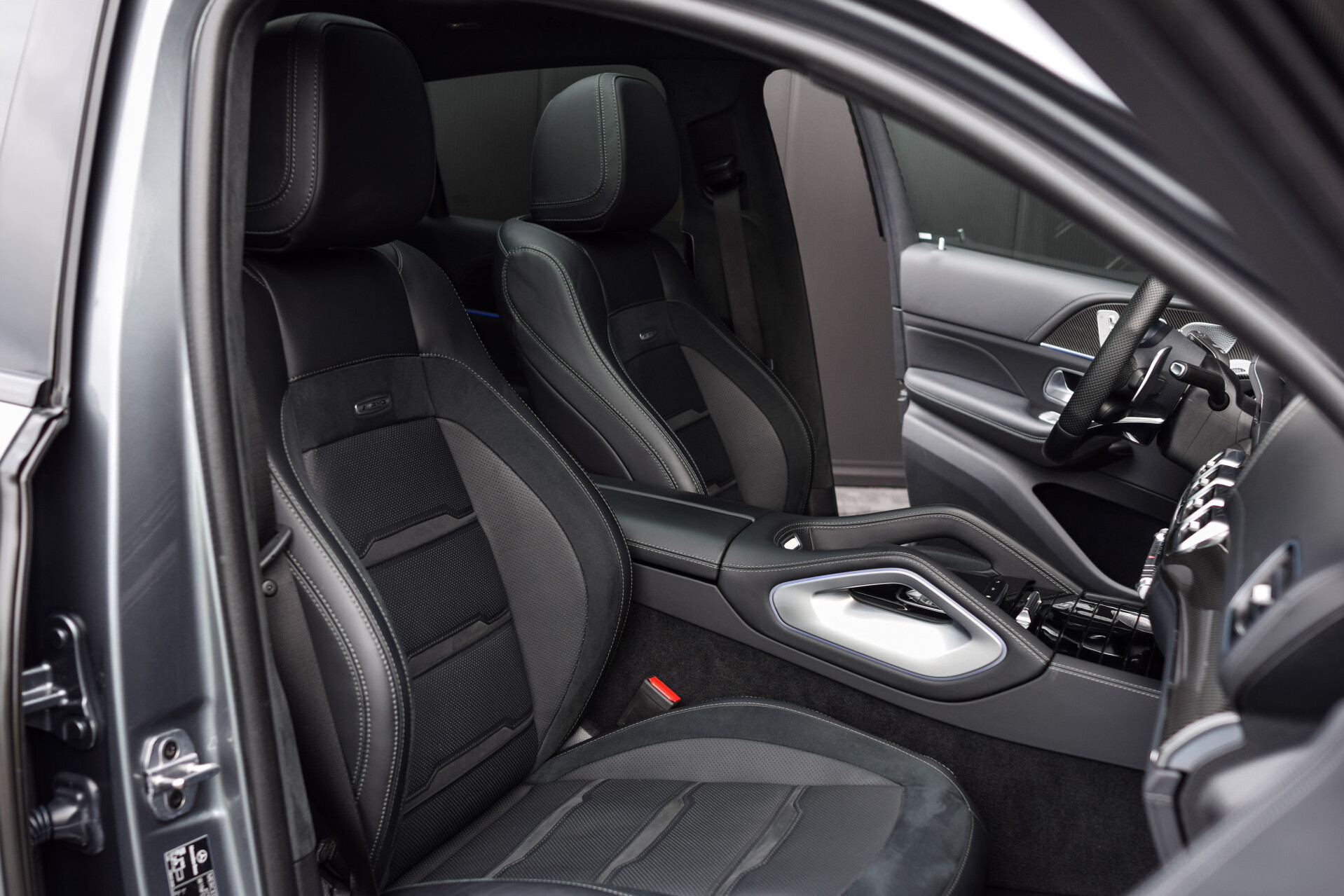 Mercedes-Benz GLE Coupé 53 AMG 4-M Dynamic Plus|Carbon|Nieuwprijs €196053|Garantie t/m 28-4-2028 Foto 6