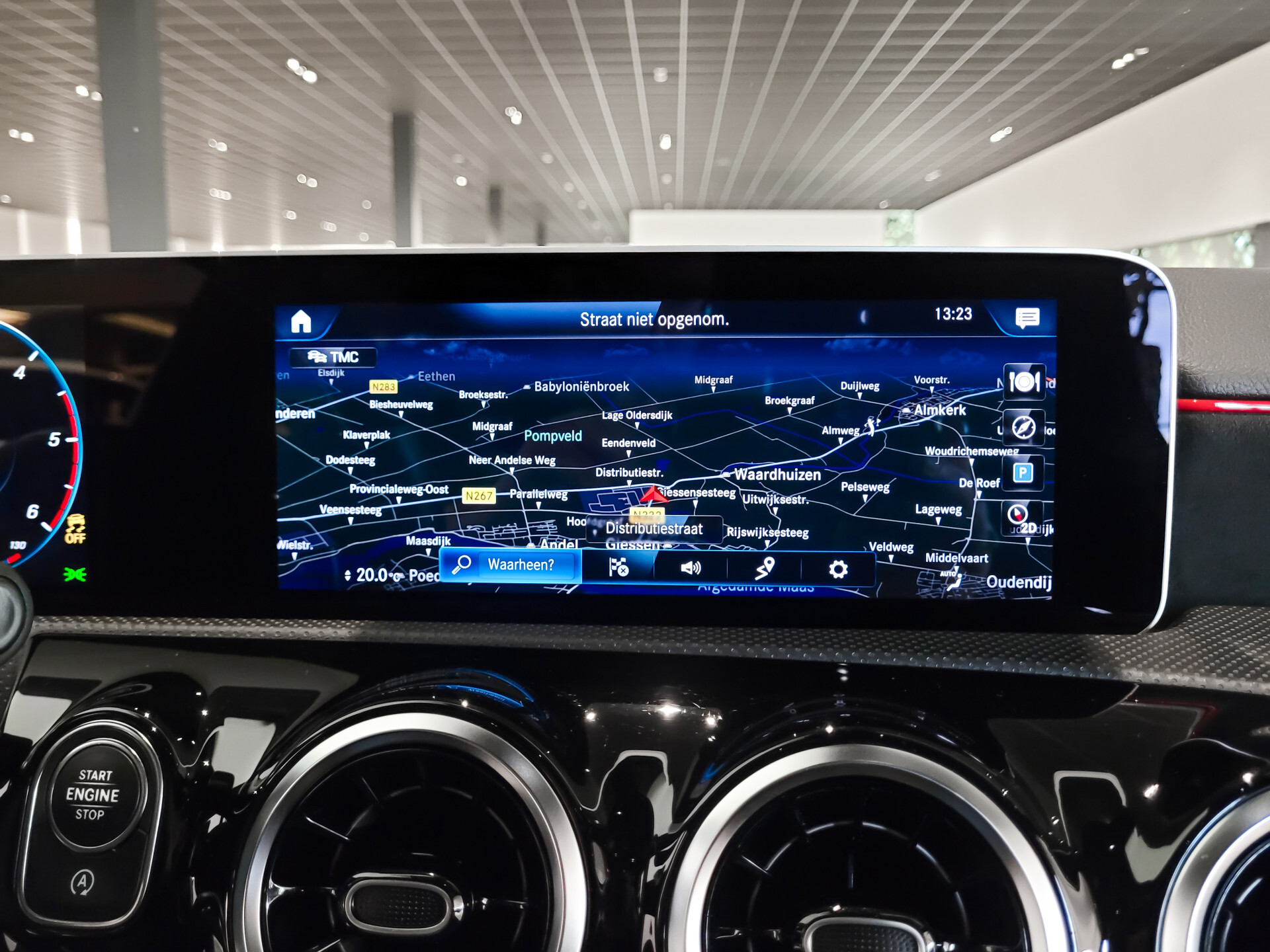 Mercedes-Benz A-Klasse 180 d AMG Night|Panorama|Widescreen|LED|MBUX Aut7 Foto 11