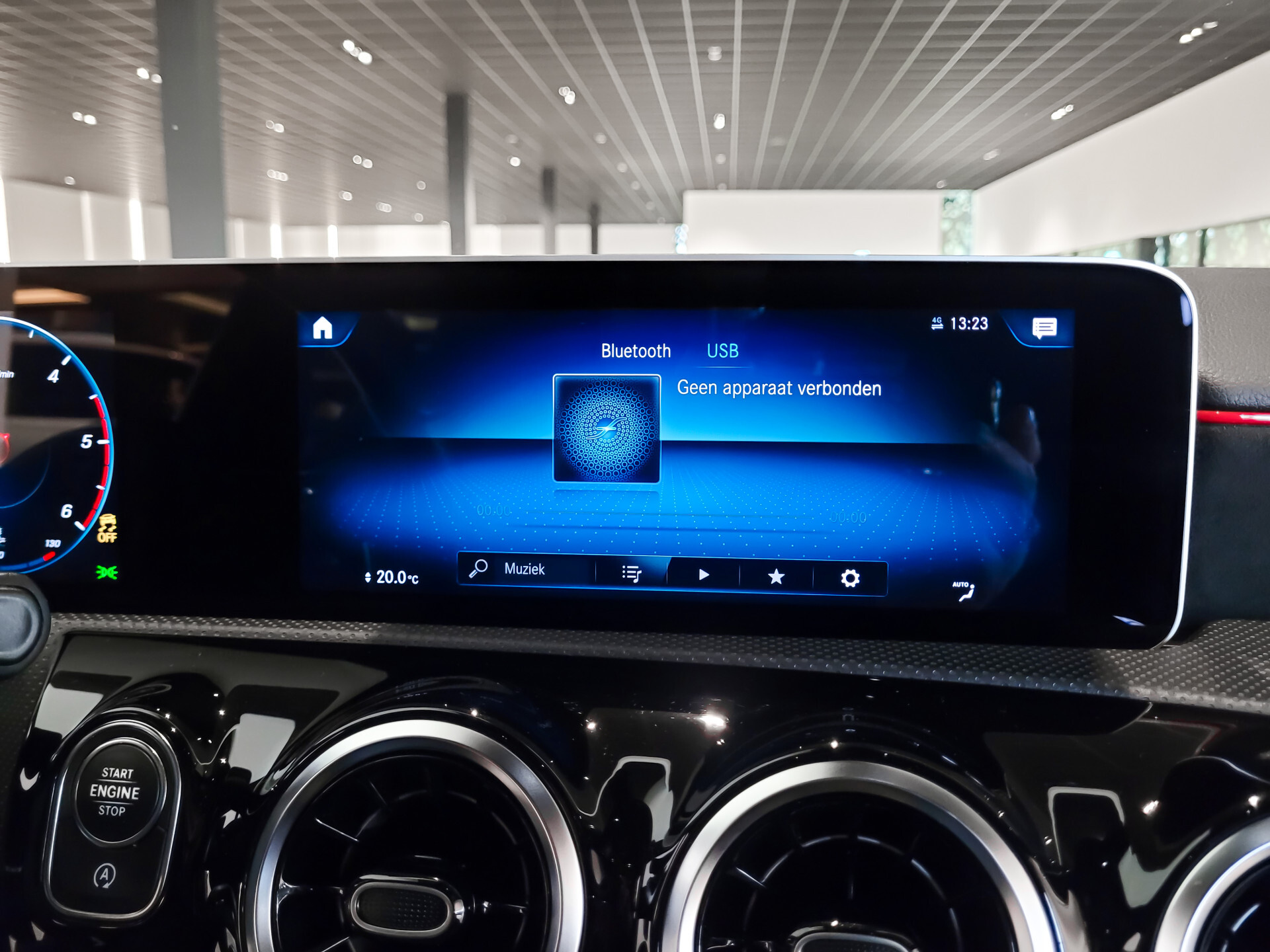 Mercedes-Benz A-Klasse 180 d AMG Night|Panorama|Widescreen|LED|MBUX Aut7 Foto 13