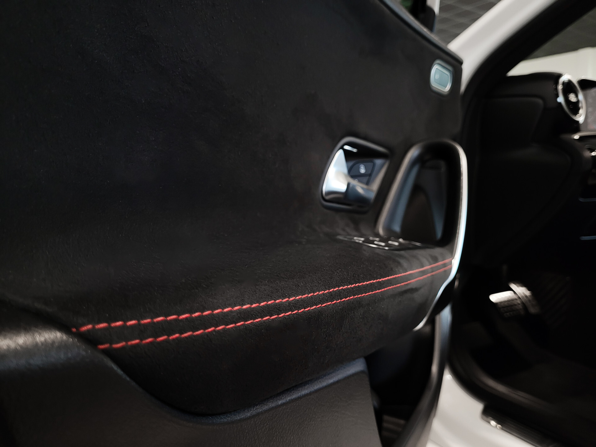 Mercedes-Benz A-Klasse 180 d AMG Night|Panorama|Widescreen|LED|MBUX Aut7 Foto 16