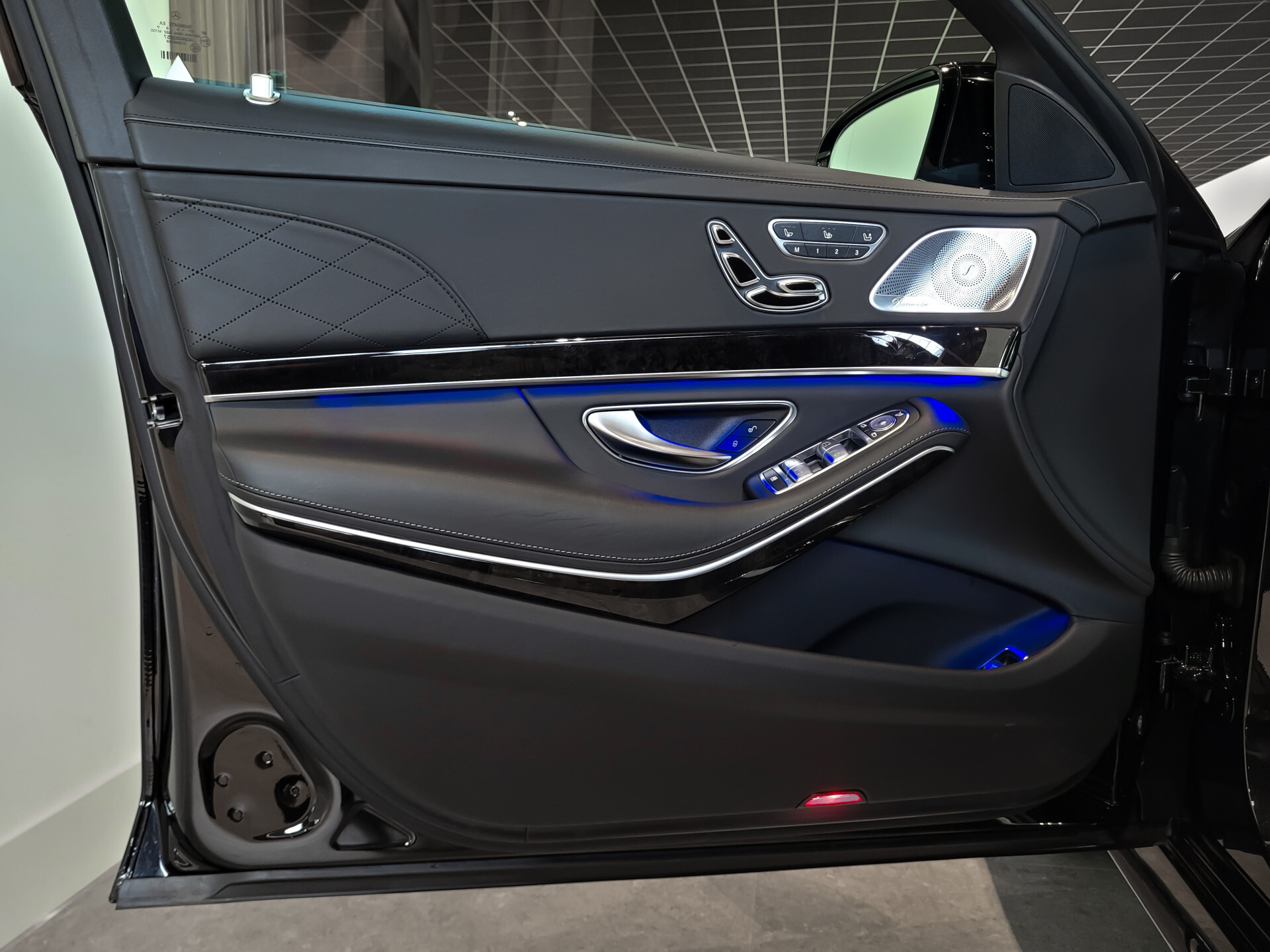 Mercedes-Benz S-Klasse 560 Lang 4-M AMG Exclusive|4*massage/koeling|20"|entertainment|standkachel|HUD|nachtzicht Foto 11