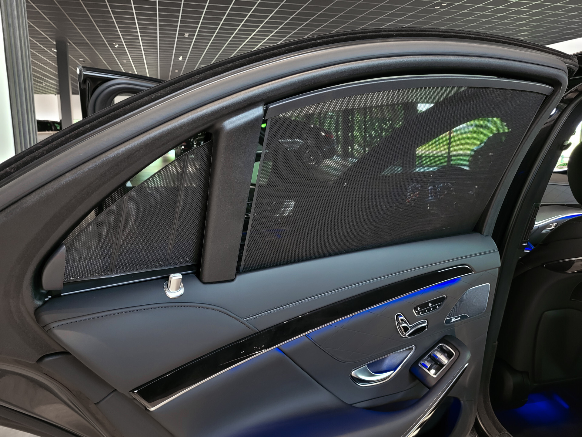 Mercedes-Benz S-Klasse 560 Lang 4-M AMG Exclusive|4*massage/koeling|20"|entertainment|standkachel|HUD|nachtzicht Foto 32