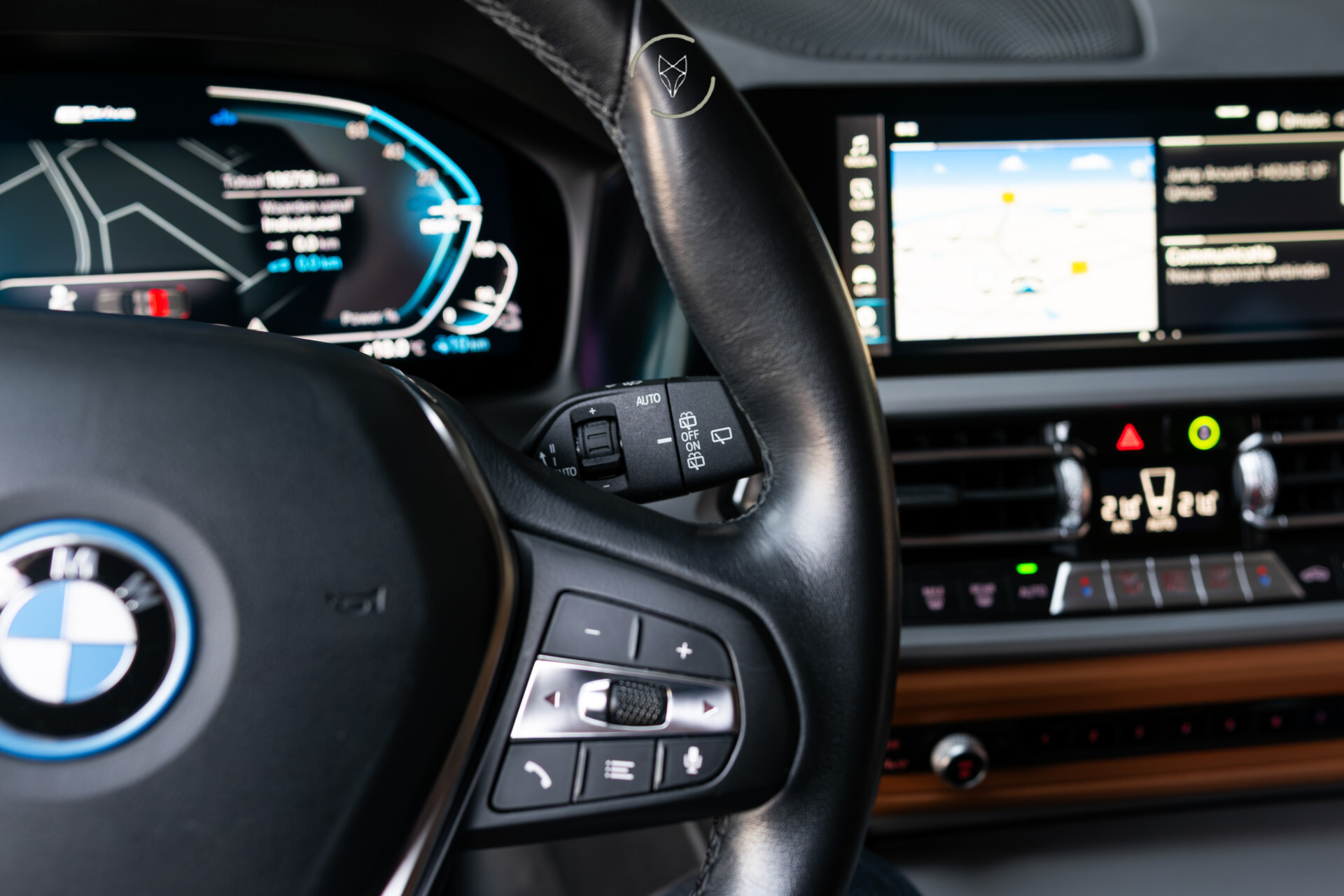 BMW 3 Serie Touring 330e Business Edition Plus | Pano | HUD | Leder | Cruise | Foto 26