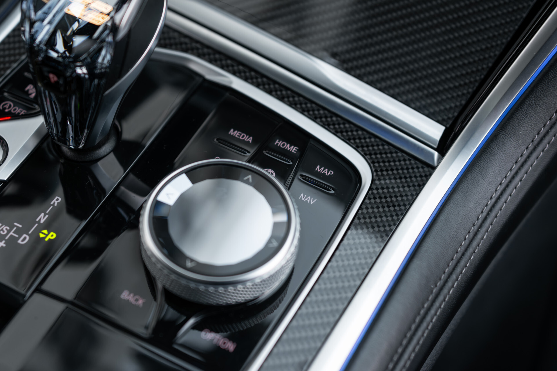 BMW 8 Serie Gran Coupé 840i xDrive High Executive Dravit Grey|Carbon|Achterassturing|Performance stoelen|ACC|HK Sound|Full Options Foto 35