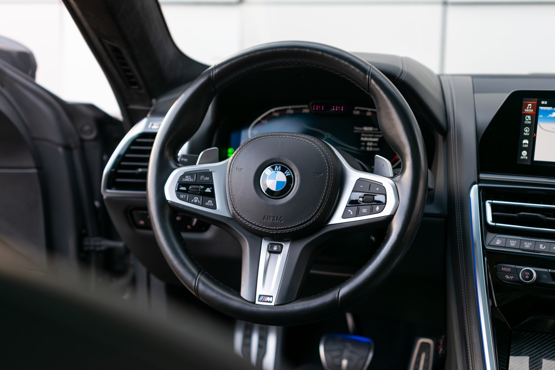 BMW 8 Serie Gran Coupé 840i xDrive High Executive Dravit Grey|Carbon|Achterassturing|Performance stoelen|ACC|HK Sound|Full Options Foto 41