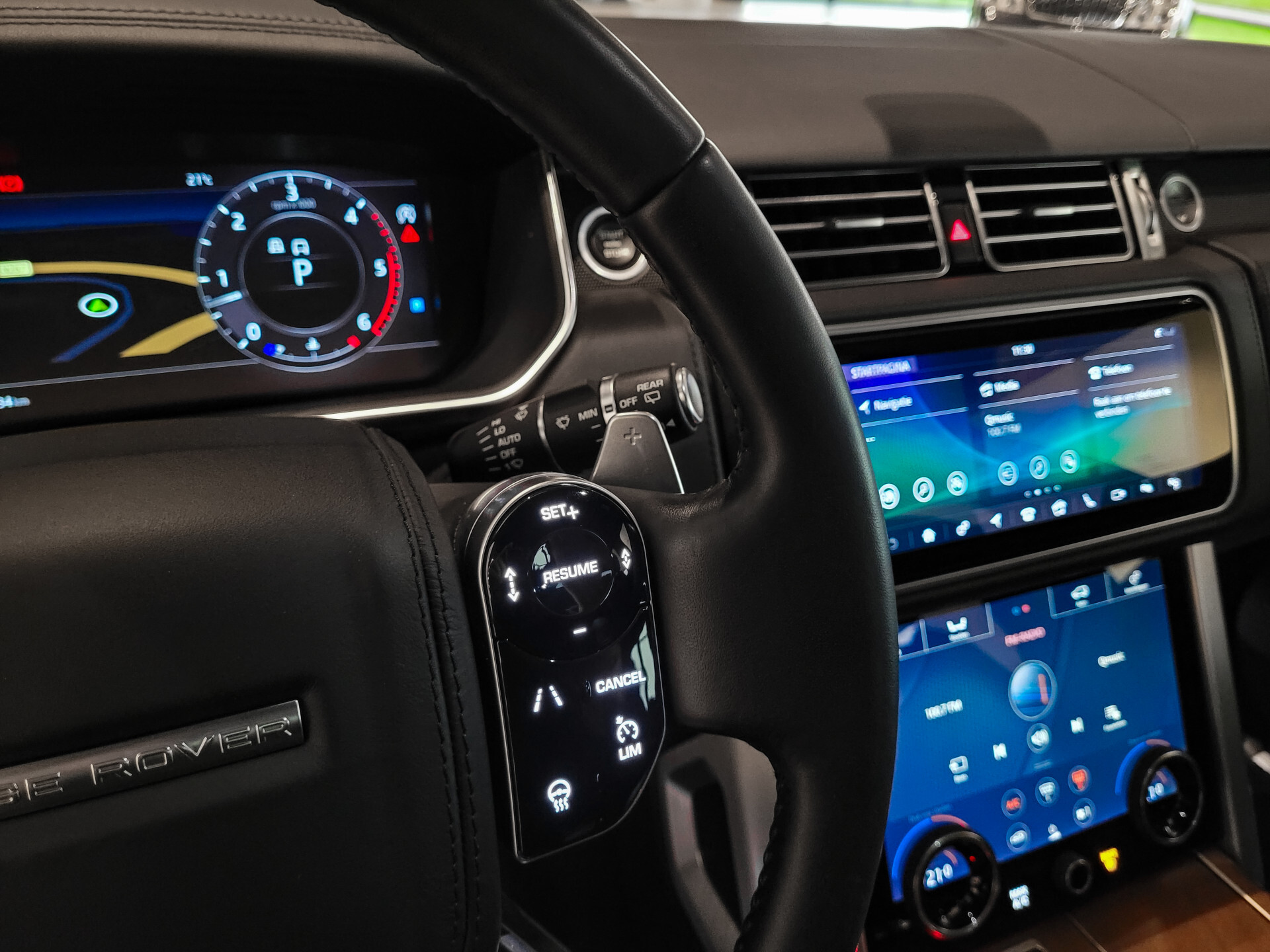 Land Rover Range Rover 4.4 SDV8 Autobiography SVO|Full options|volledig historie|NL auto Foto 26