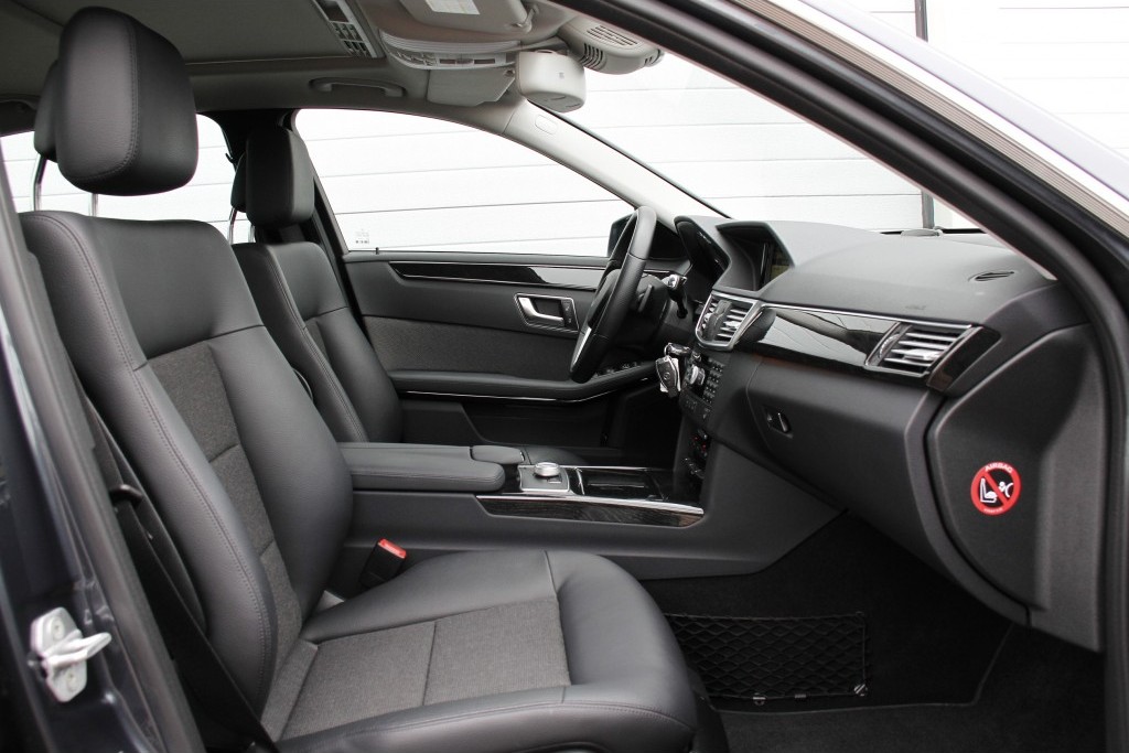 Mercedes-Benz E-Klasse 350 Cdi Avantgarde AMG/Schuifdak/Comand Aut7 Foto 3