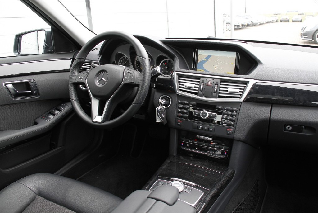 Mercedes-Benz E-Klasse 350 Cdi Avantgarde AMG/Schuifdak/Comand Aut7 Foto 6
