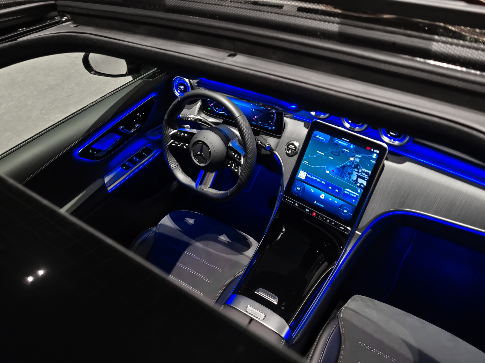 Mercedes-Benz GLC 220d 4MATIC Business Line  Foto 4