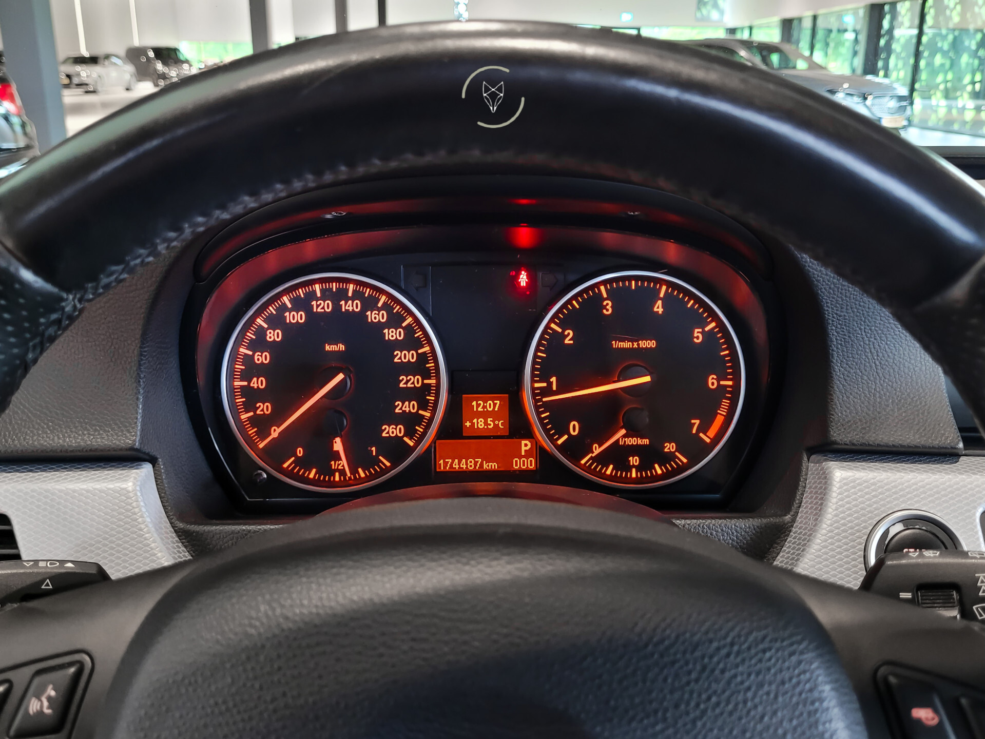 BMW 3 Serie Touring 318i M Sport Edition NL-auto|Pano|Shadowline|Trekhaak|Xenon|Aut6 Foto 16