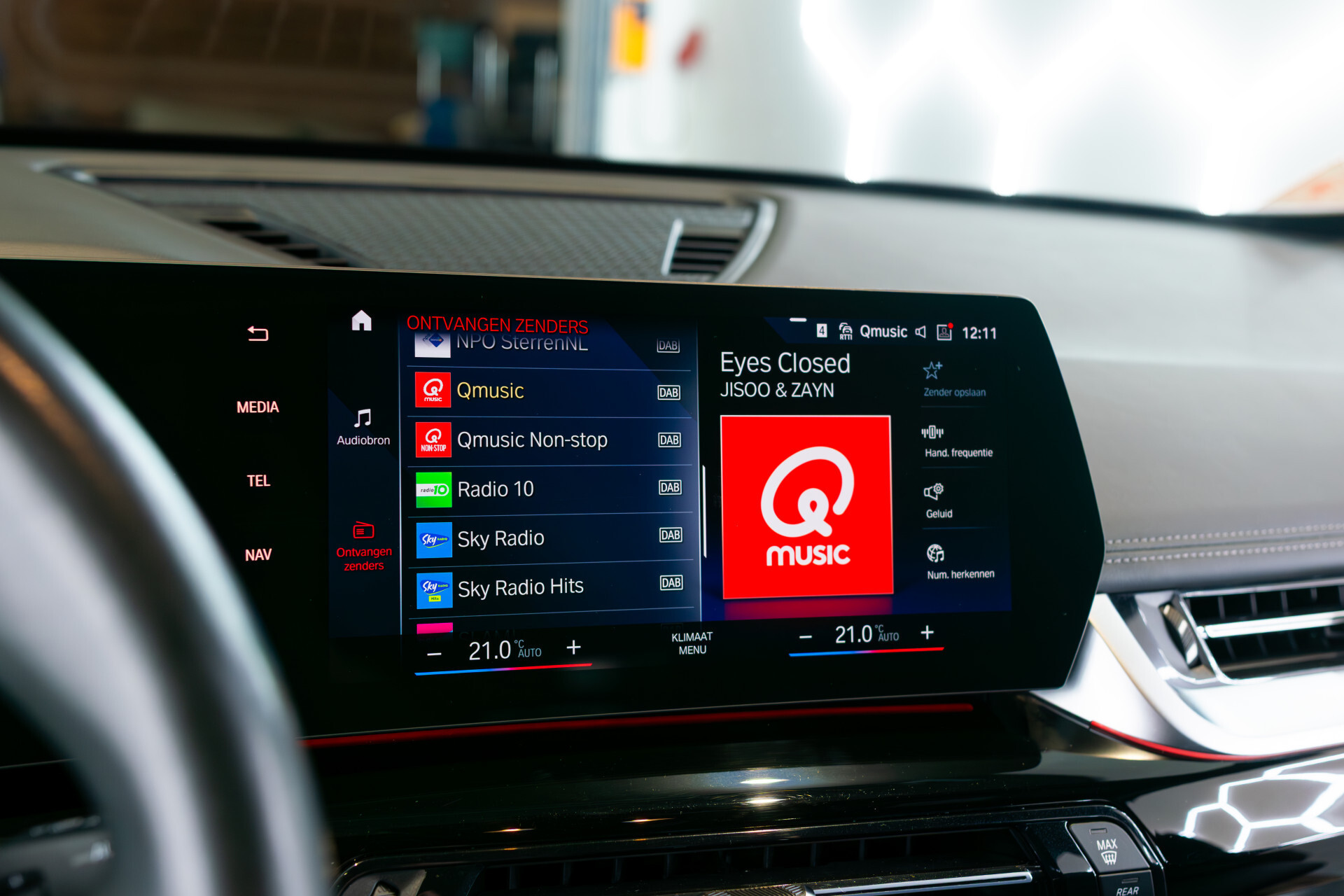 BMW iX1 xDrive30 M-sport Launch Edition 67 kWh Pano|Harman-Kardon|Massage|Incl. BTW Foto 11