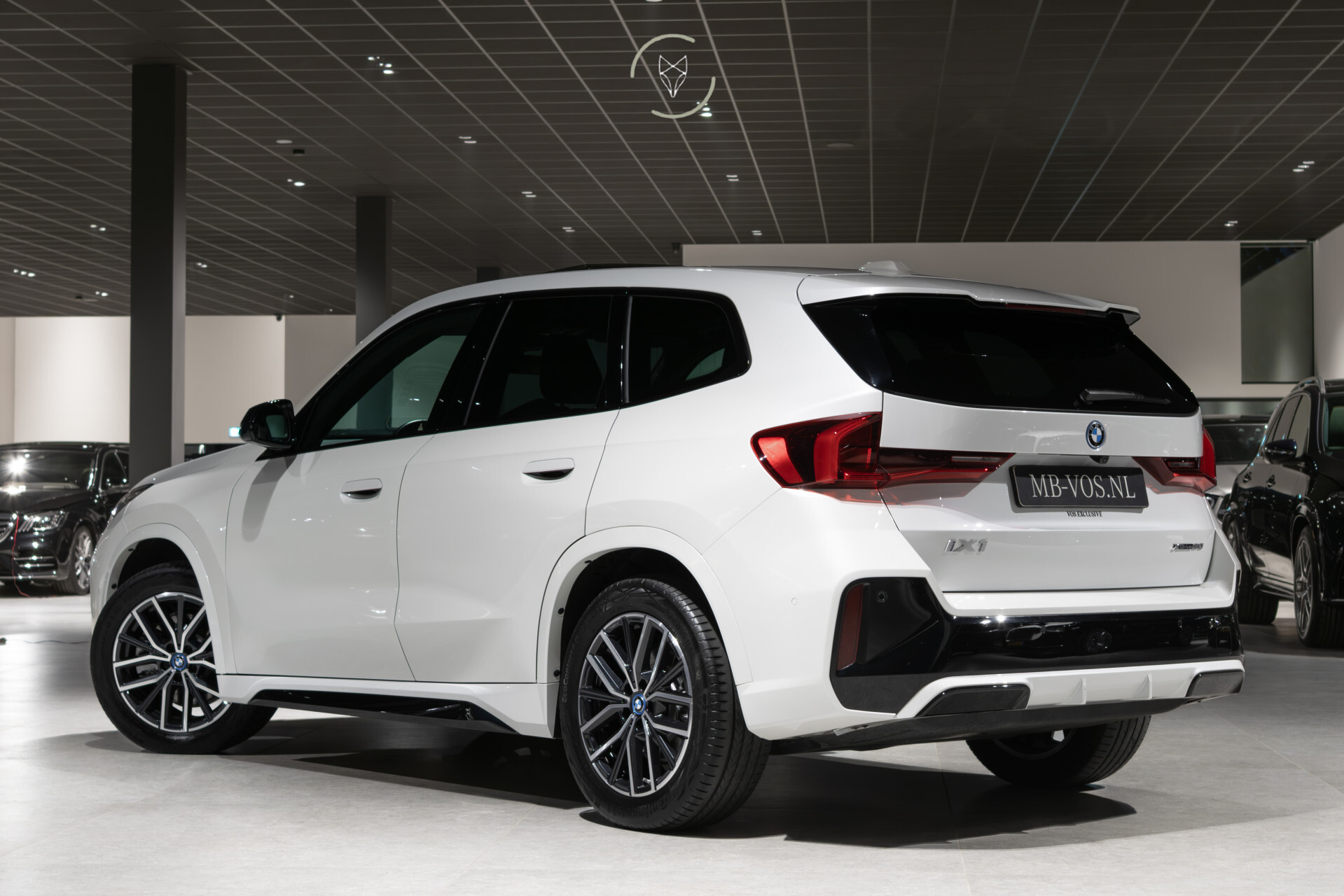 BMW iX1 xDrive30 M-sport Launch Edition 67 kWh H/K|Pano|Massage|Incl. BTW Foto 2