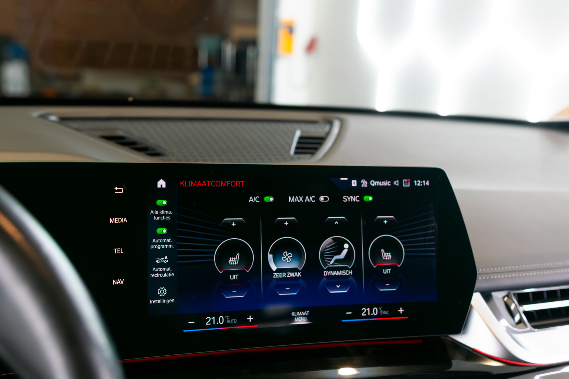 BMW iX1 xDrive30 M-sport Launch Edition 67 kWh Pano|Harman-Kardon|Massage|Incl. BTW Foto 21