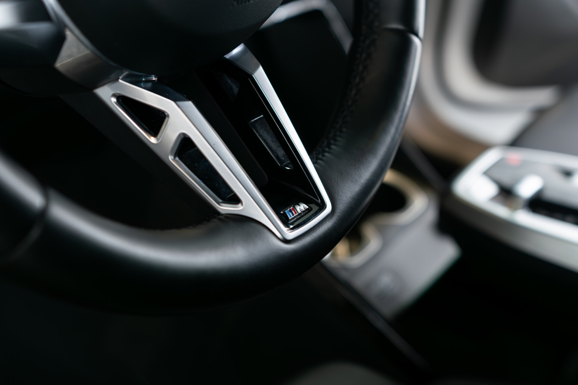 BMW iX1 xDrive30 M-sport Launch Edition 67 kWh Pano|Harman-Kardon|Massage|Incl. BTW Foto 22