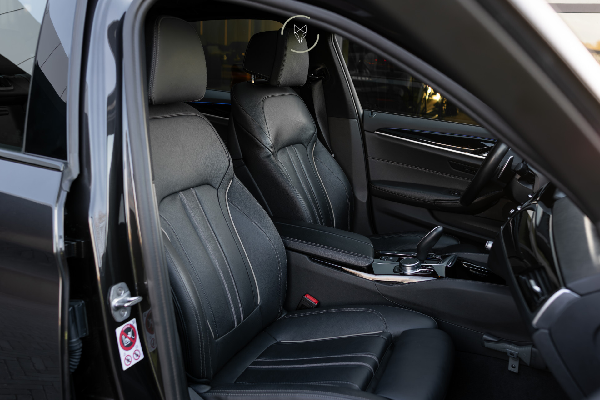 BMW 5 Serie 530i High Executive M-sport|High Executive|ACC|Keyless|Pano Foto 4