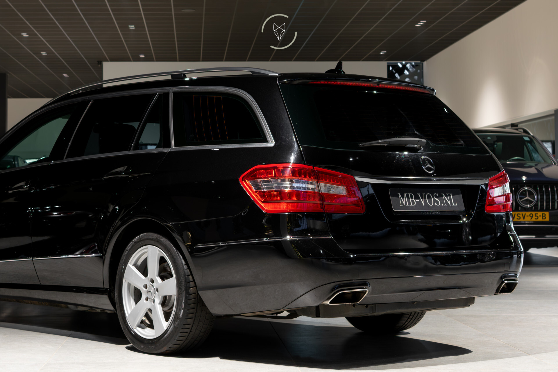 Mercedes-Benz E-Klasse Estate 200 CGI Edition Sport Leder | Trekhaak | Xenon | Verw-stoelen | LED | Privacyglas | Aut7 Foto 34