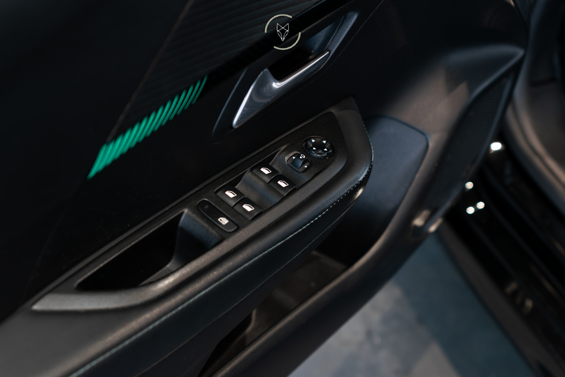 Peugeot e-208 EV Allure 50 kWh Camera|ECC|1ste eigenaar|BTW|New service Foto 10