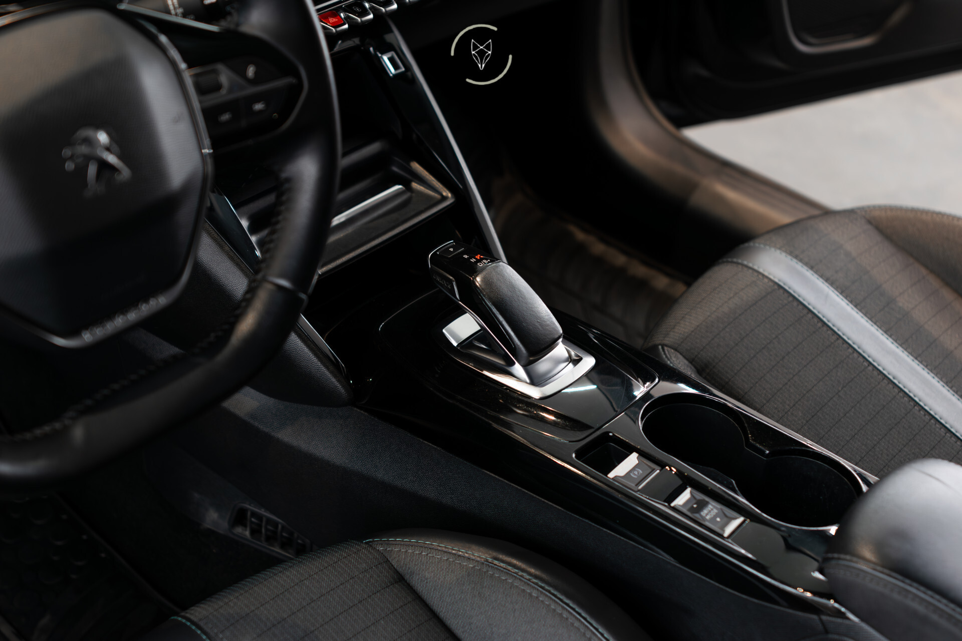 Peugeot e-208 EV Allure 50 kWh Camera|ECC|1ste eigenaar|BTW|New service Foto 18