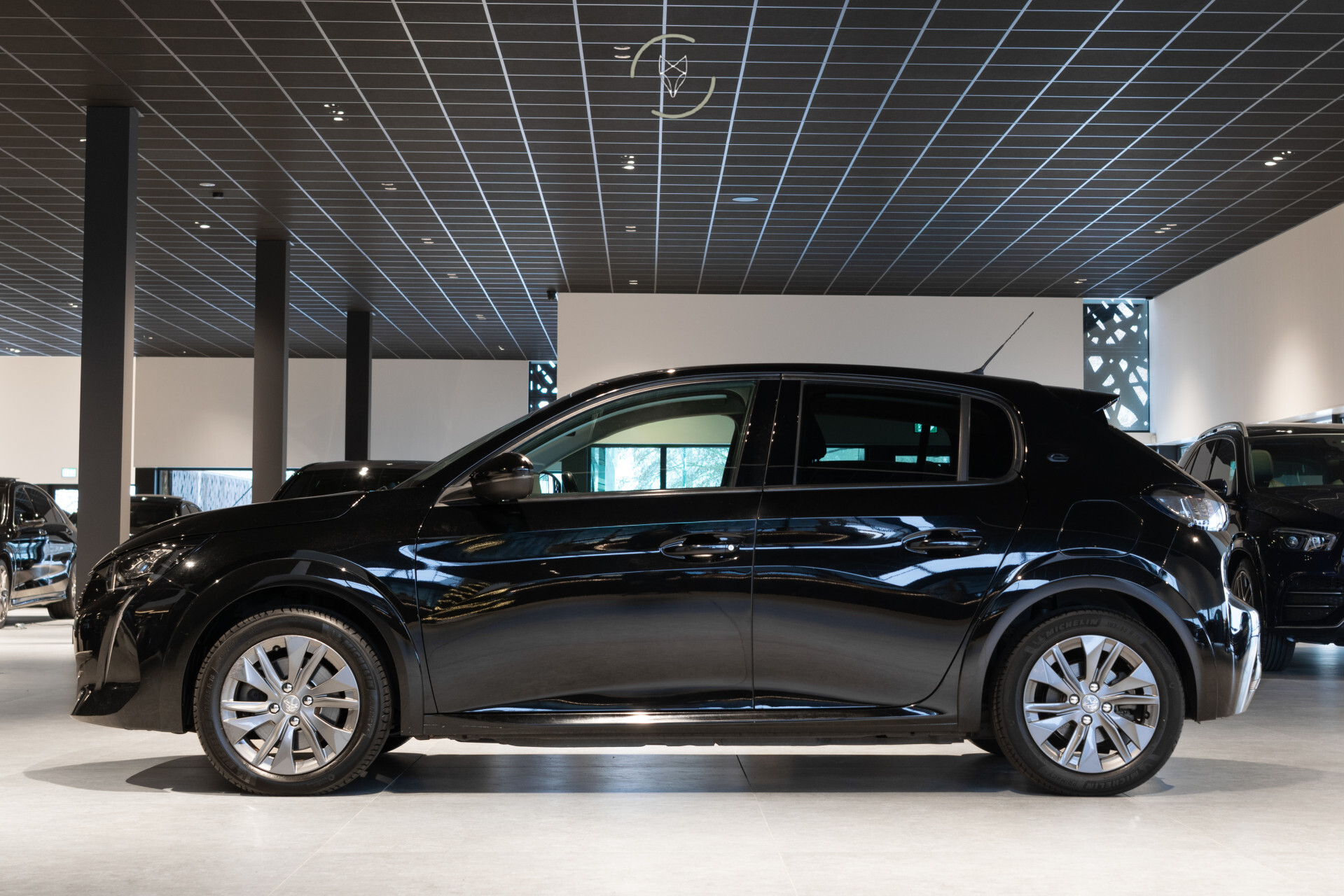 Peugeot e-208 EV Allure 50 kWh Camera|ECC|1ste eigenaar|BTW|New service Foto 4