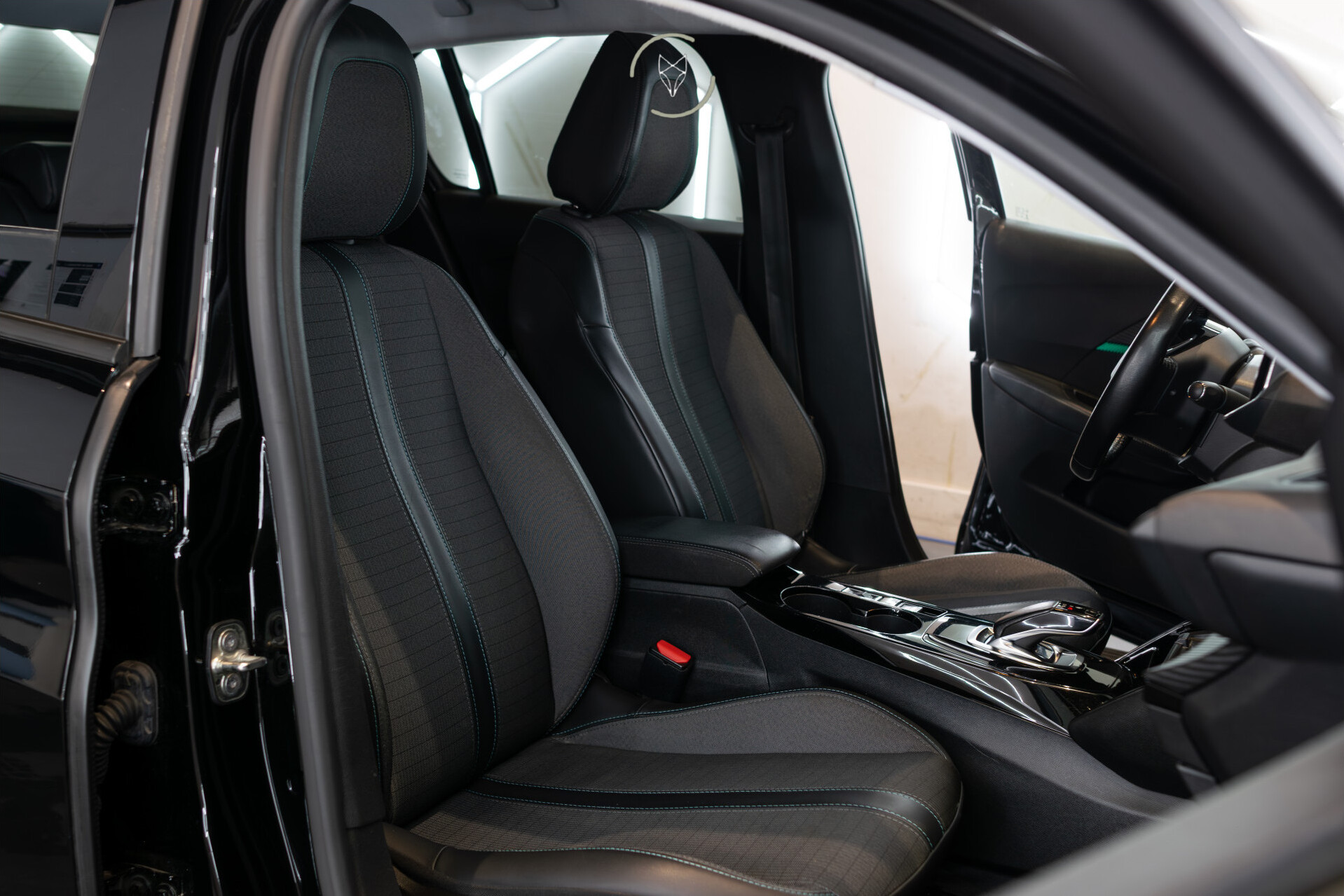 Peugeot e-208 EV Allure 50 kWh Camera|ECC|1ste eigenaar|BTW|New service Foto 6