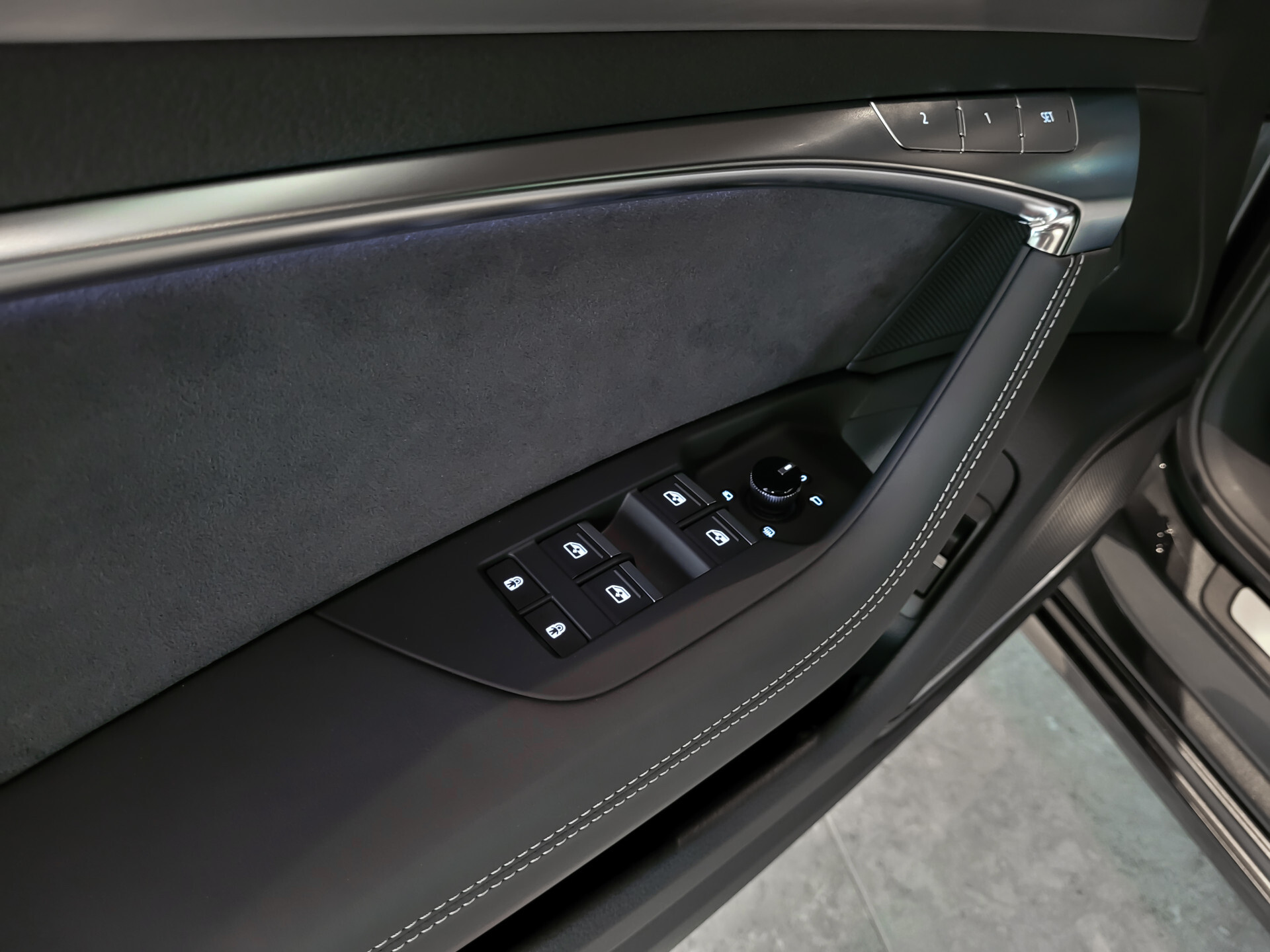 Audi A6 Avant 55 TFSI e quattro Pro Line S Competition NIEUW|B&O 3D|Sportstoelen+|Comfortsleutel|HUD|Fijnnappa|21"|Zwart optiek Foto 18