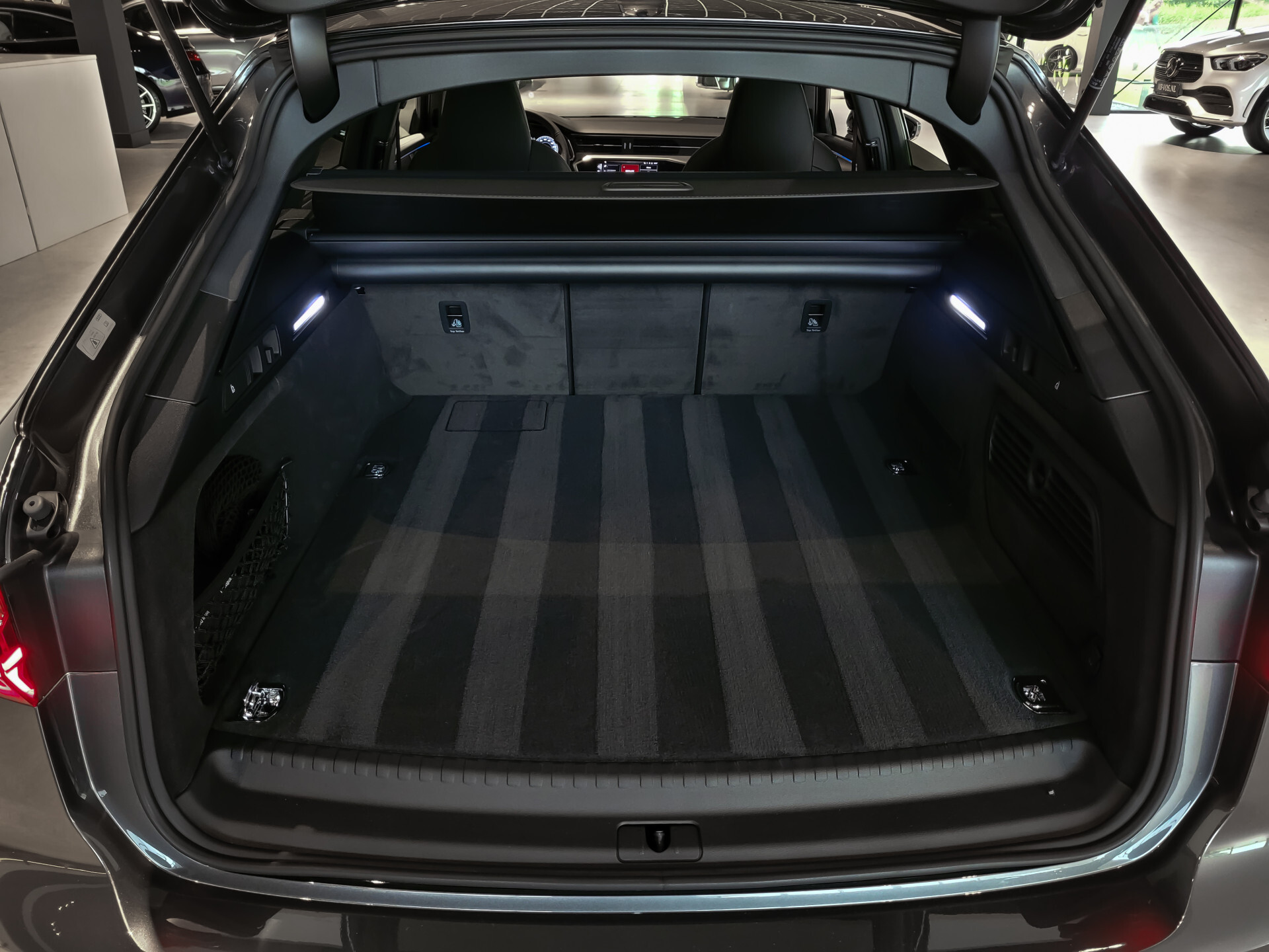 Audi A6 Avant 55 TFSI e quattro Pro Line S Competition NIEUW|B&O 3D|Sportstoelen+|Comfortsleutel|HUD|Fijnnappa|21"|Zwart optiek Foto 42