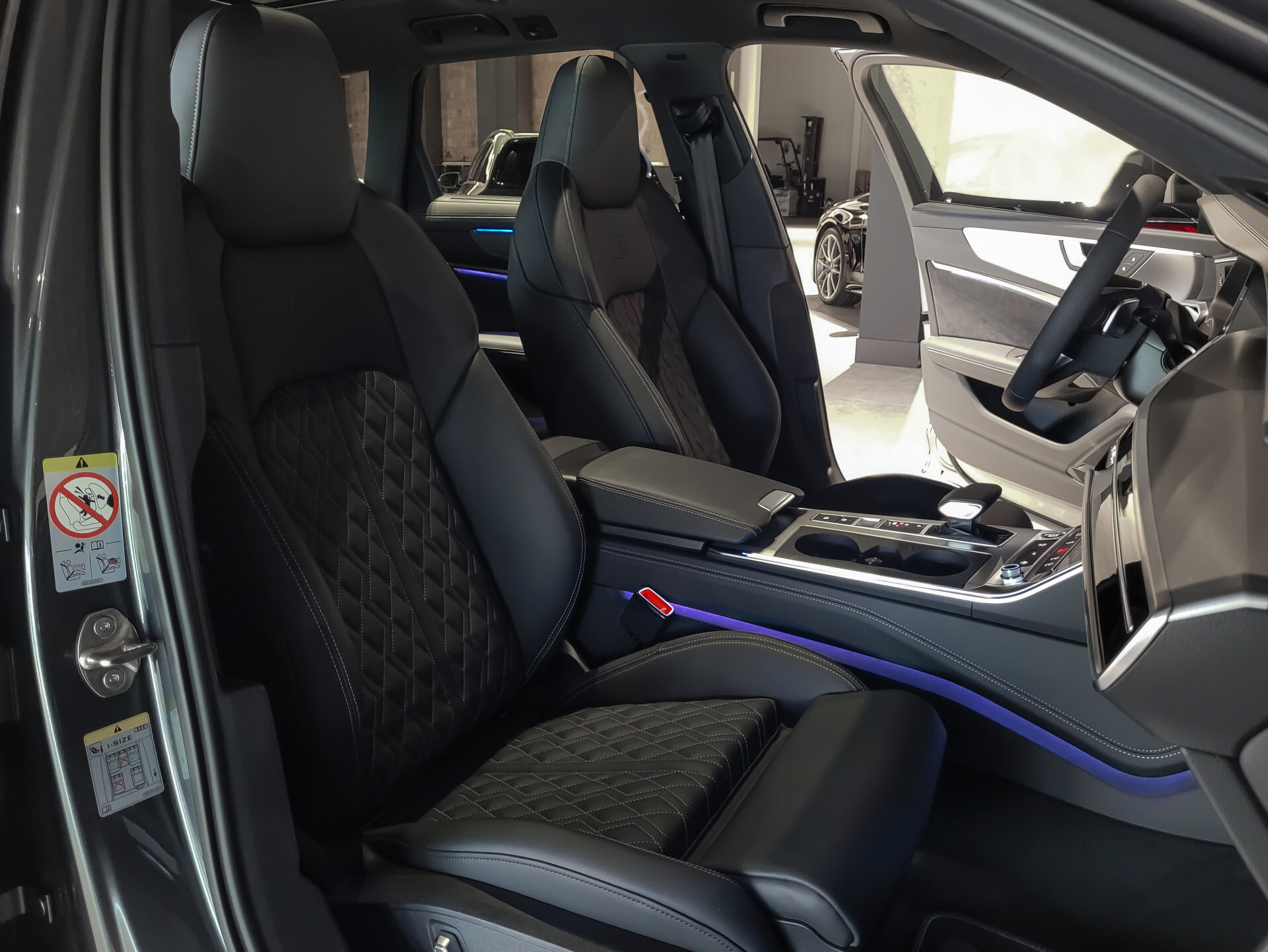 Audi A6 Avant 55 TFSI e quattro Pro Line S Competition NIEUW|B&O 3D|Sportstoelen+|Comfortsleutel|HUD|Fijnnappa|21"|Zwart optiek Foto 6