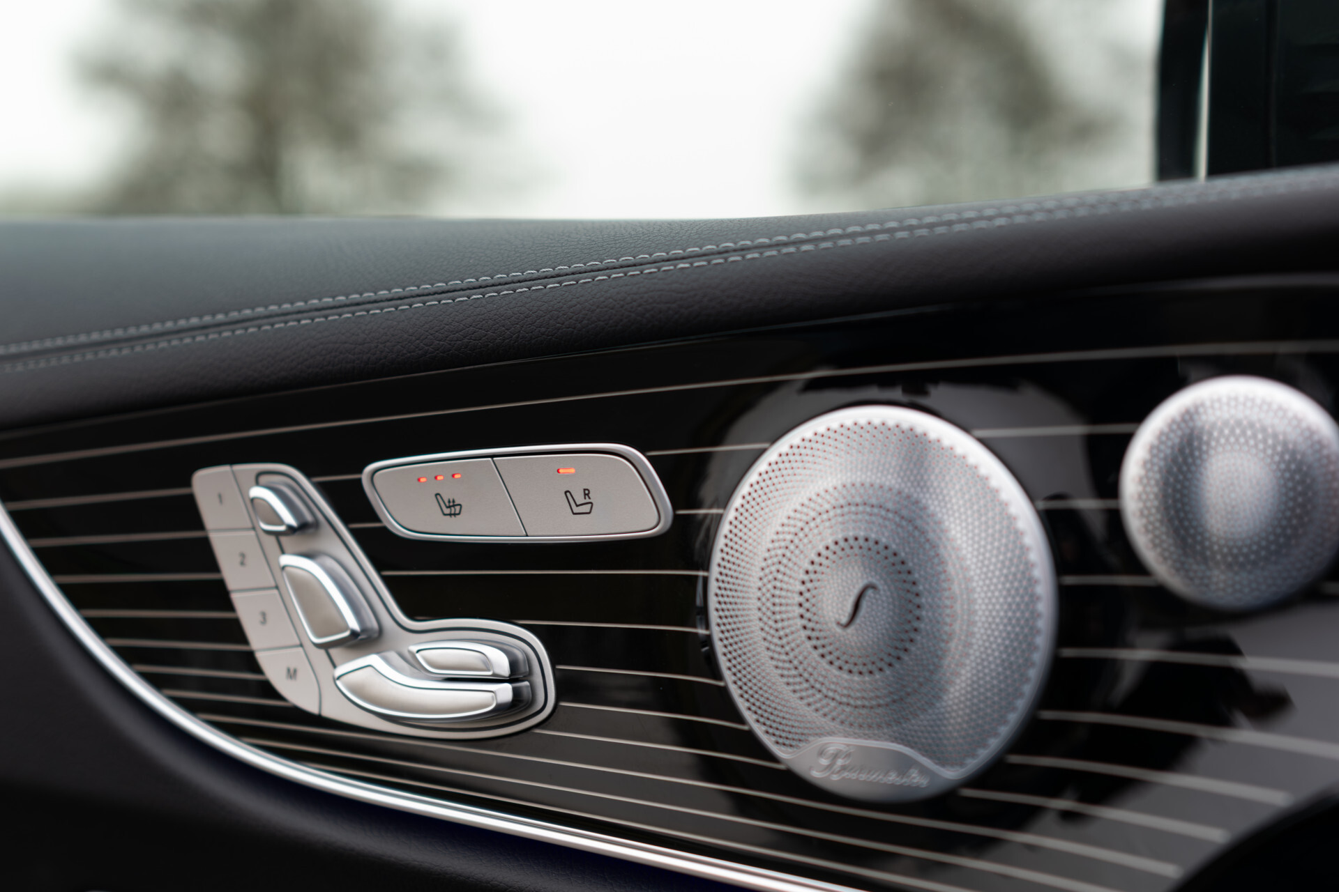 Mercedes-Benz E-Klasse Coupé 300 AMG Night | Pano | Keylessf | Distronic | Burmester | Mem | Flowing Lines Foto 10